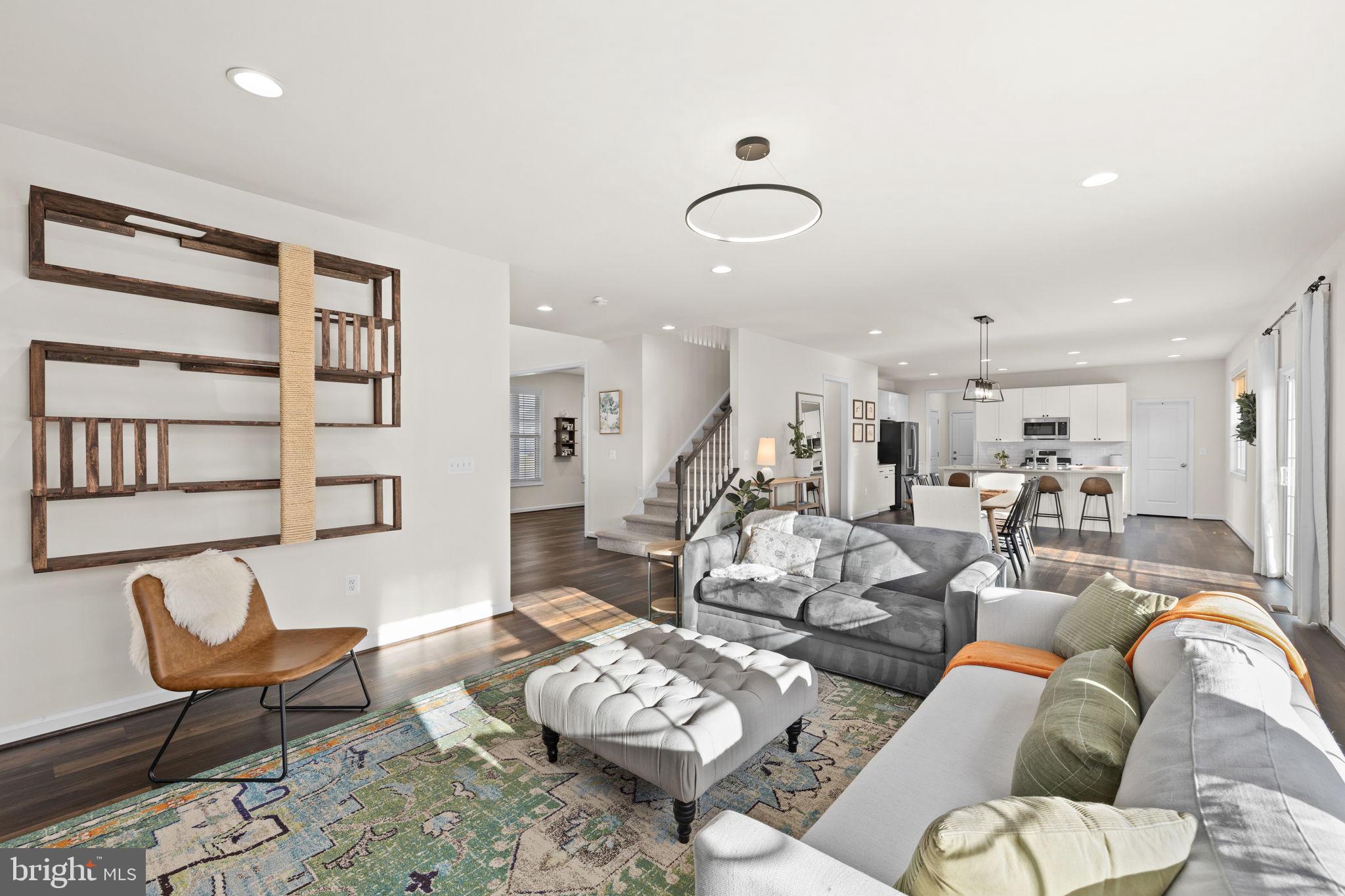 LIBERTY HALL - Residential