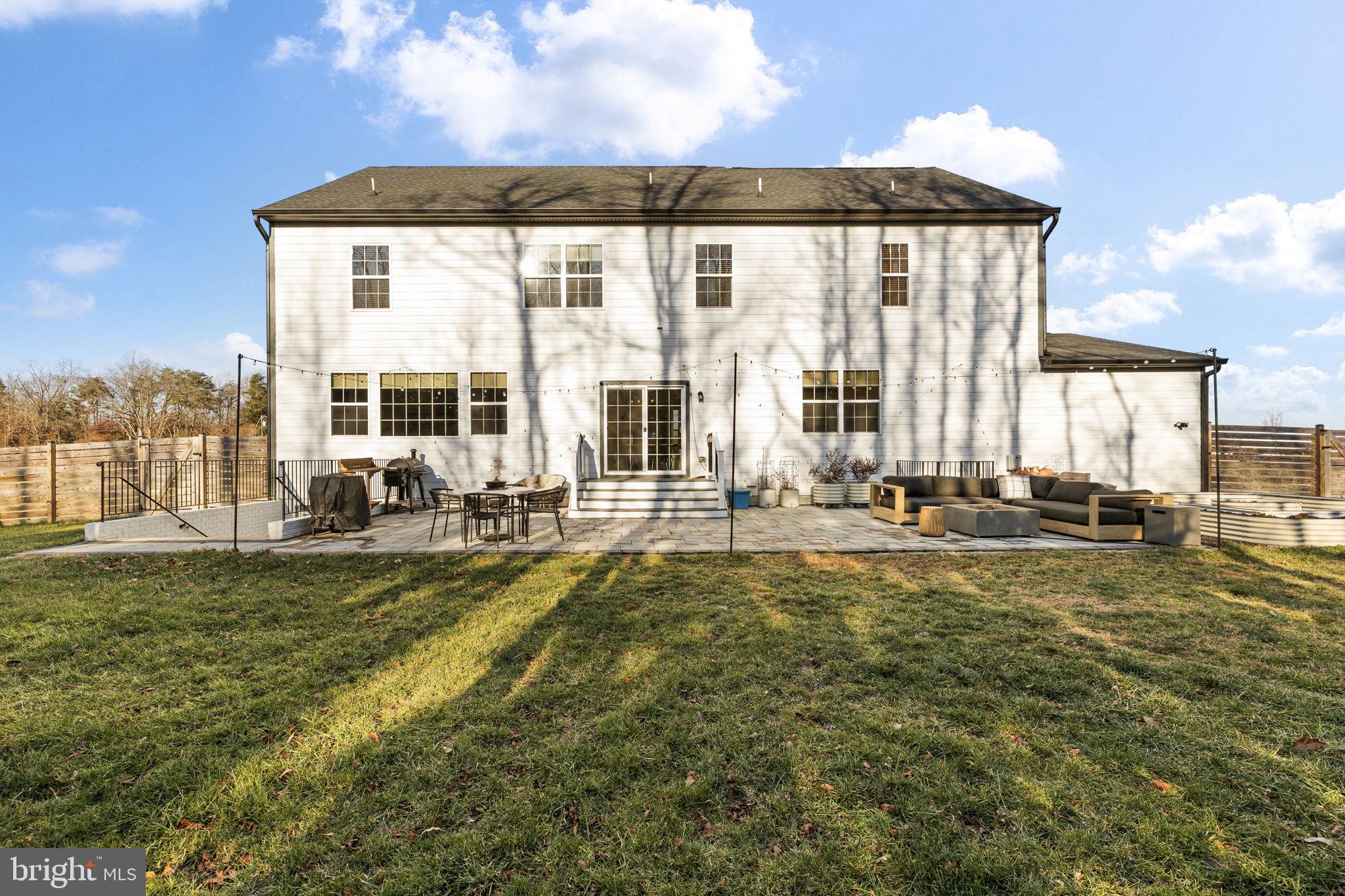 LIBERTY HALL - Residential