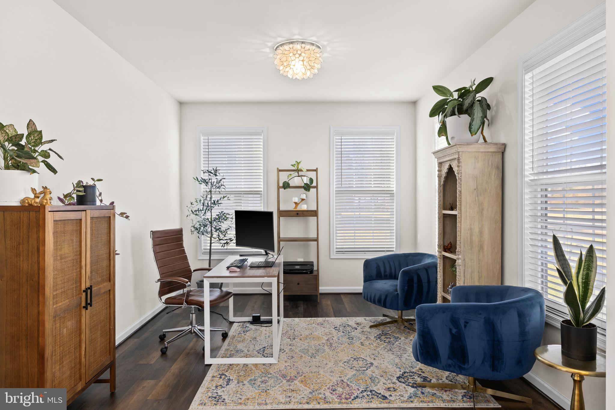 LIBERTY HALL - Residential