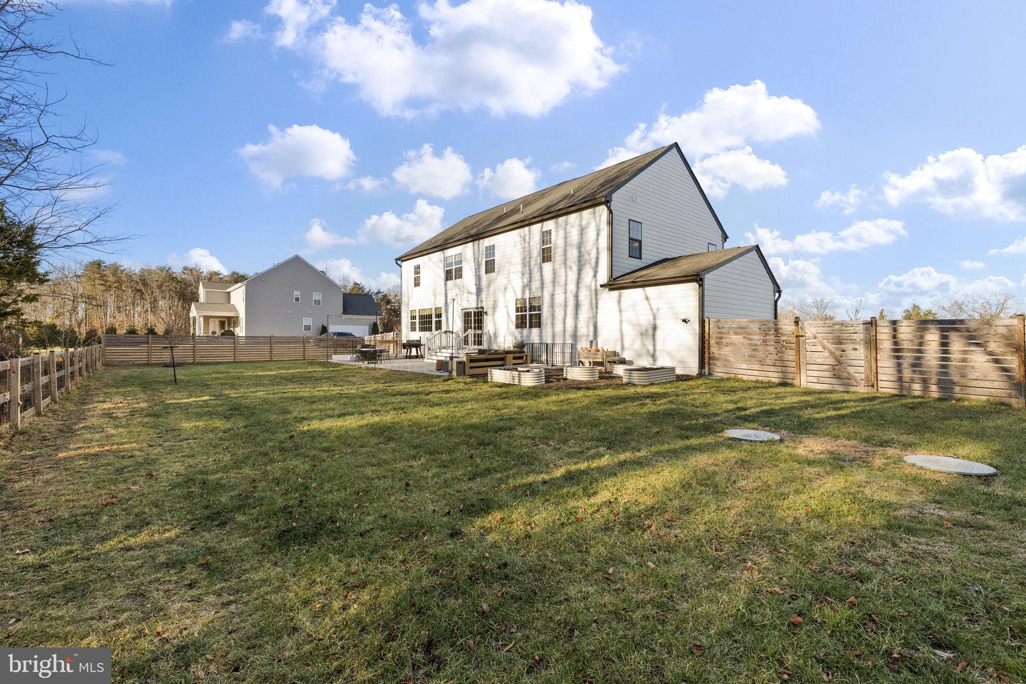 LIBERTY HALL - Residential