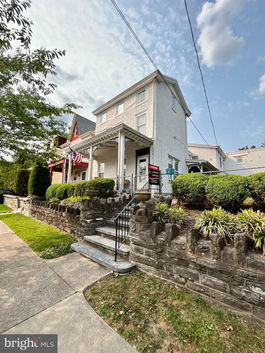 This charming 2 bedroom apartment is just minutes from Conshohocken's public transportation, shops, and restaurants. Enter through the back private entrance to the enclosed porch, or from the communal open porch setting on the side. Beautiful Eat In kitchen with plenty of cabinet and counter space. Original hardwood floors welcome you in the living room. Each room is large and has enough closet space to fit your entire wardrobe. Gorgeous gardens and slate walk ways surround the home, giving the house boundless curb appeal. The full basement allows for lots of storage as well as laundry for the unit. East 4th ave is one of Conshy's wider avenues, and has angled parking, so you never have to hunt for a spot. Heat, water, and sewer fees are included!  No pets permitted.