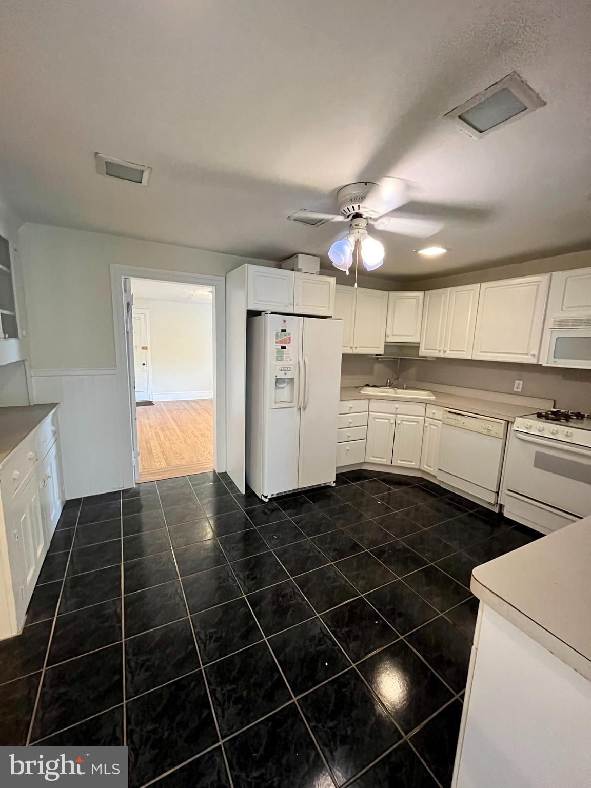 CONSHOHOCKEN - Residential Lease