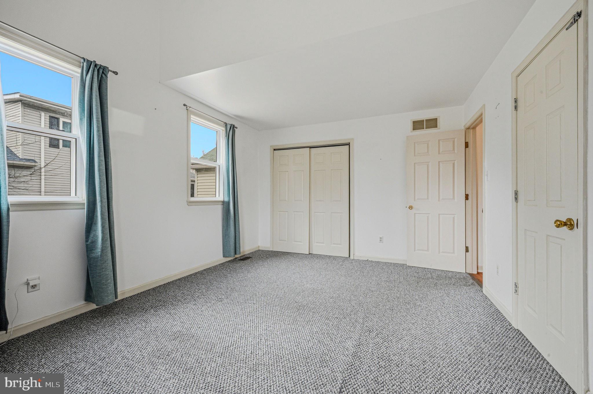 MAPLEWOOD - Residential