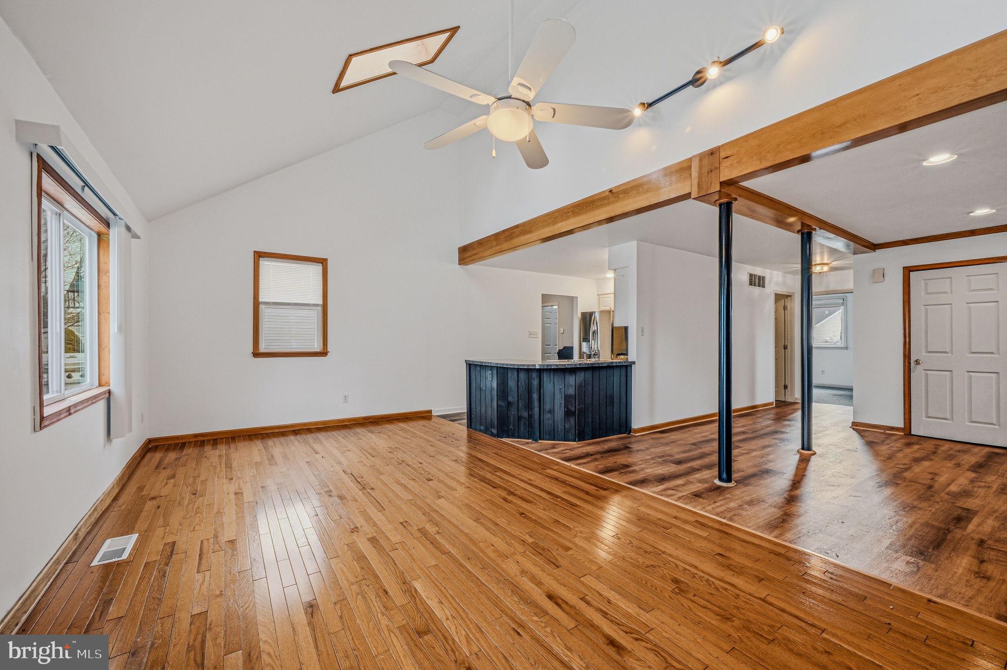 MAPLEWOOD - Residential