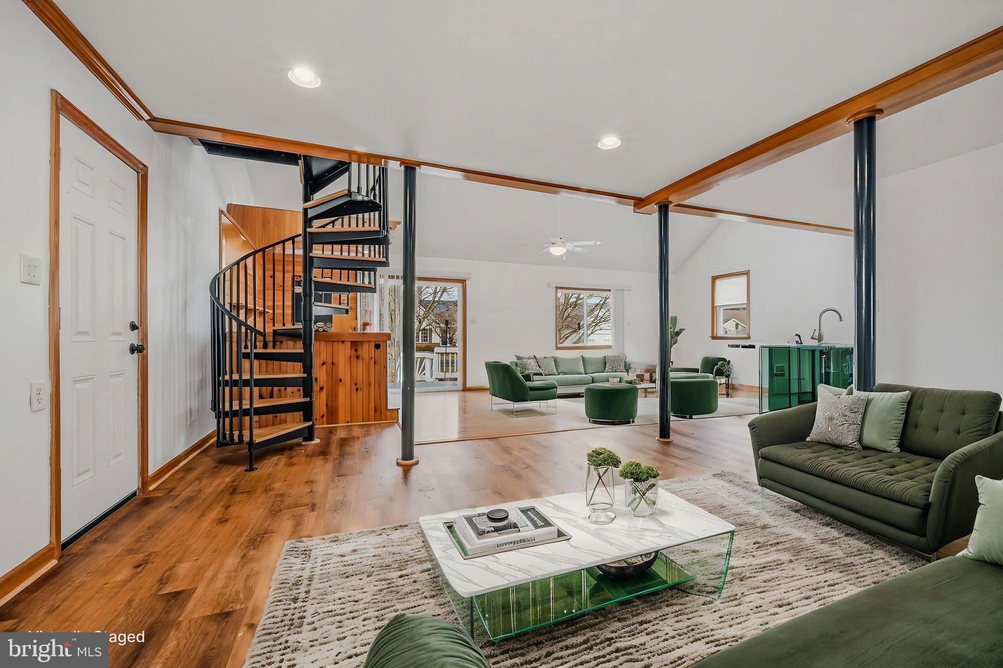 MAPLEWOOD - Residential