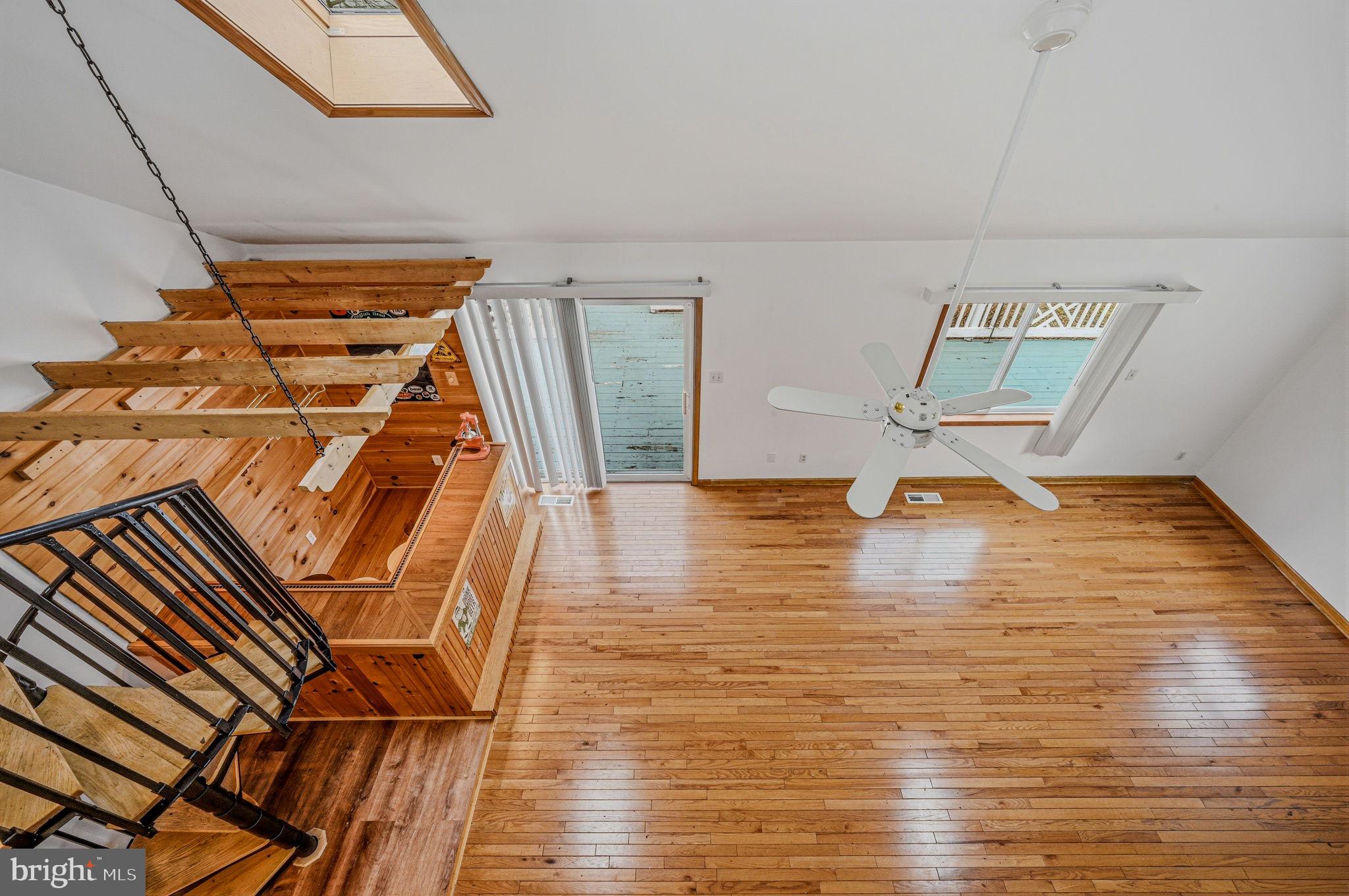 MAPLEWOOD - Residential