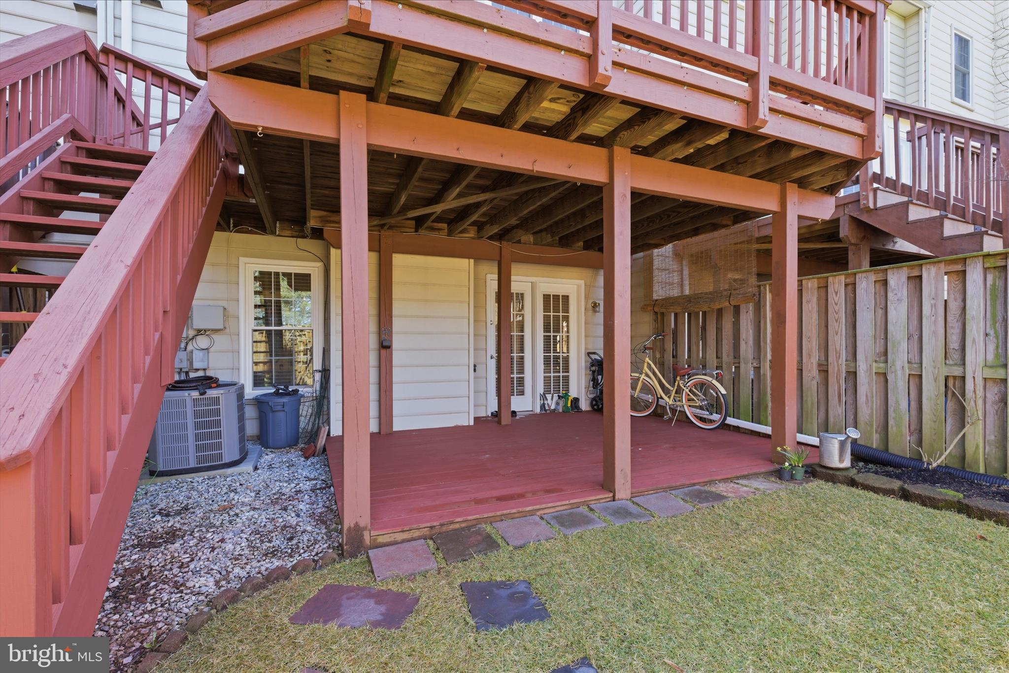 ASHBURN FARM - Residential