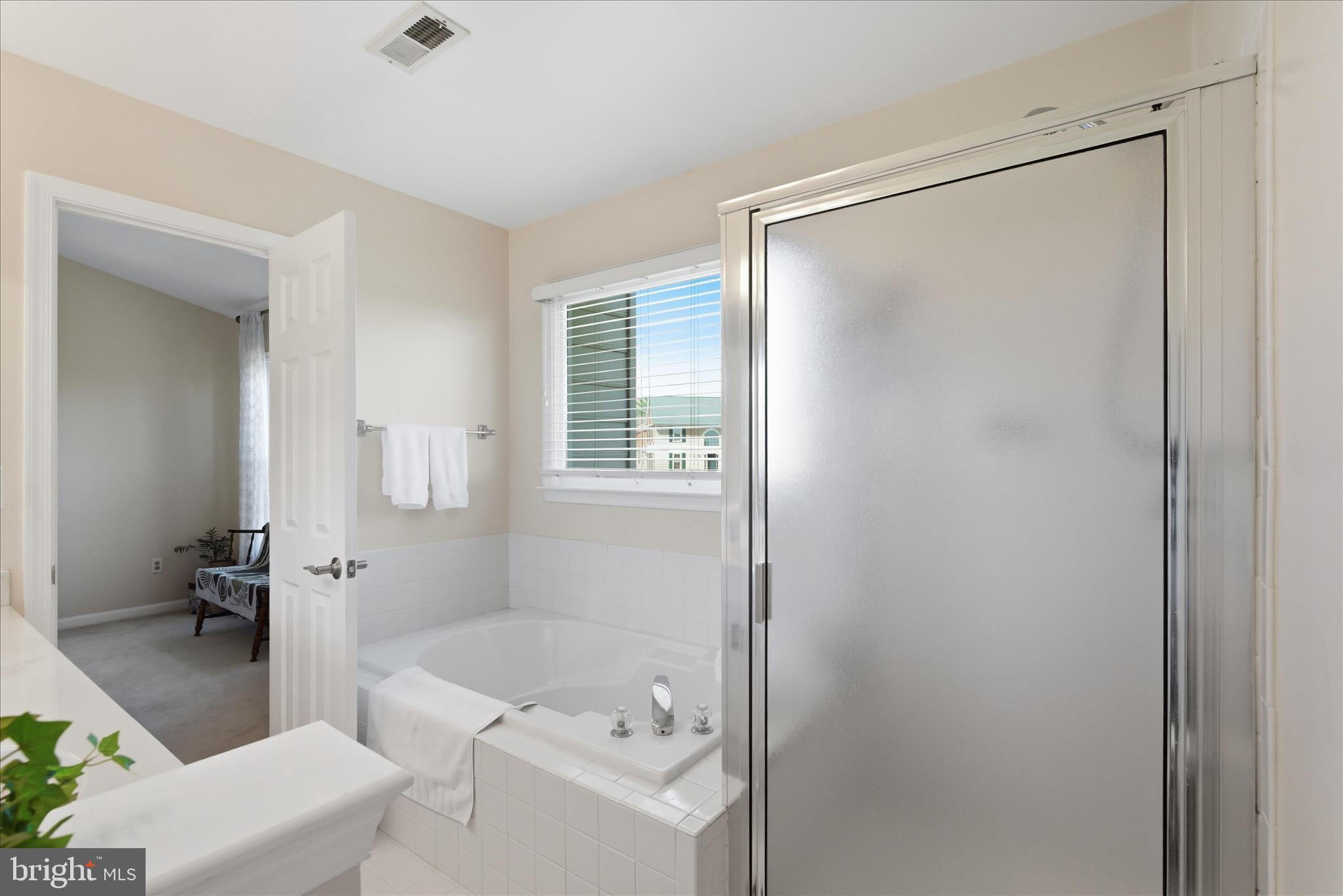 ASHBURN FARM - Residential