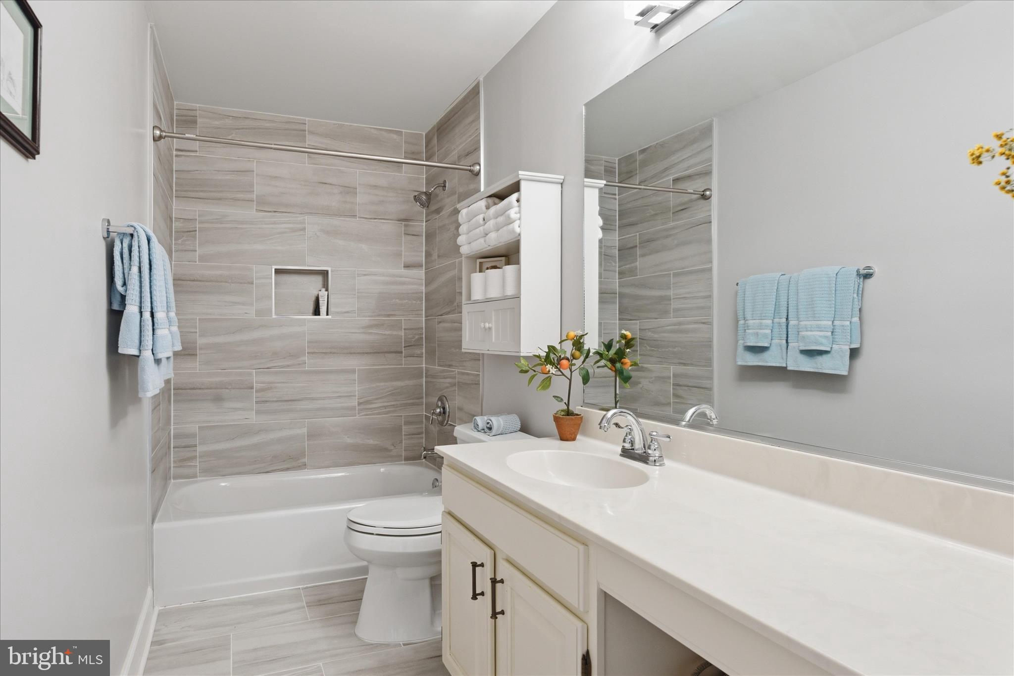 ASHBURN FARM - Residential