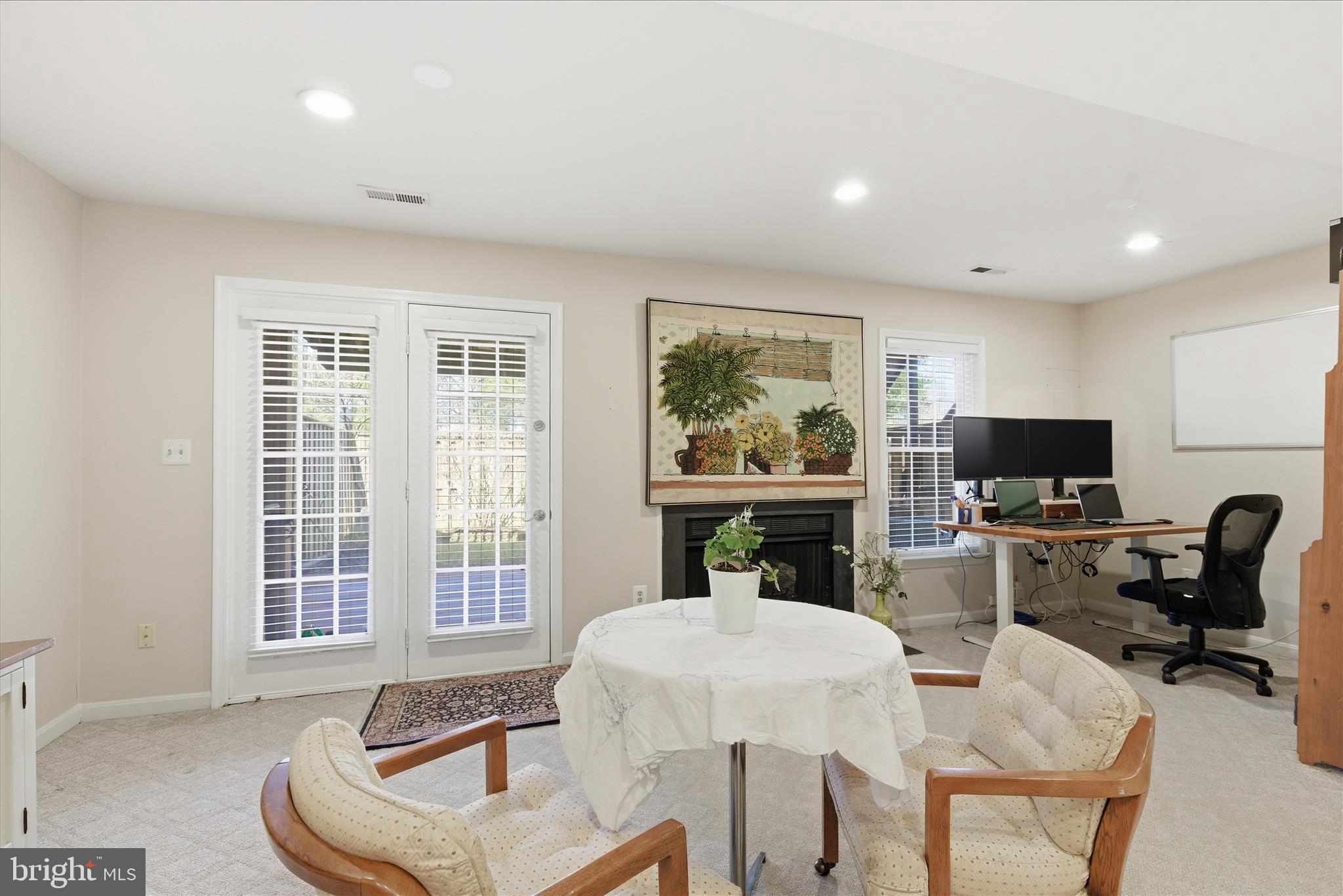 ASHBURN FARM - Residential