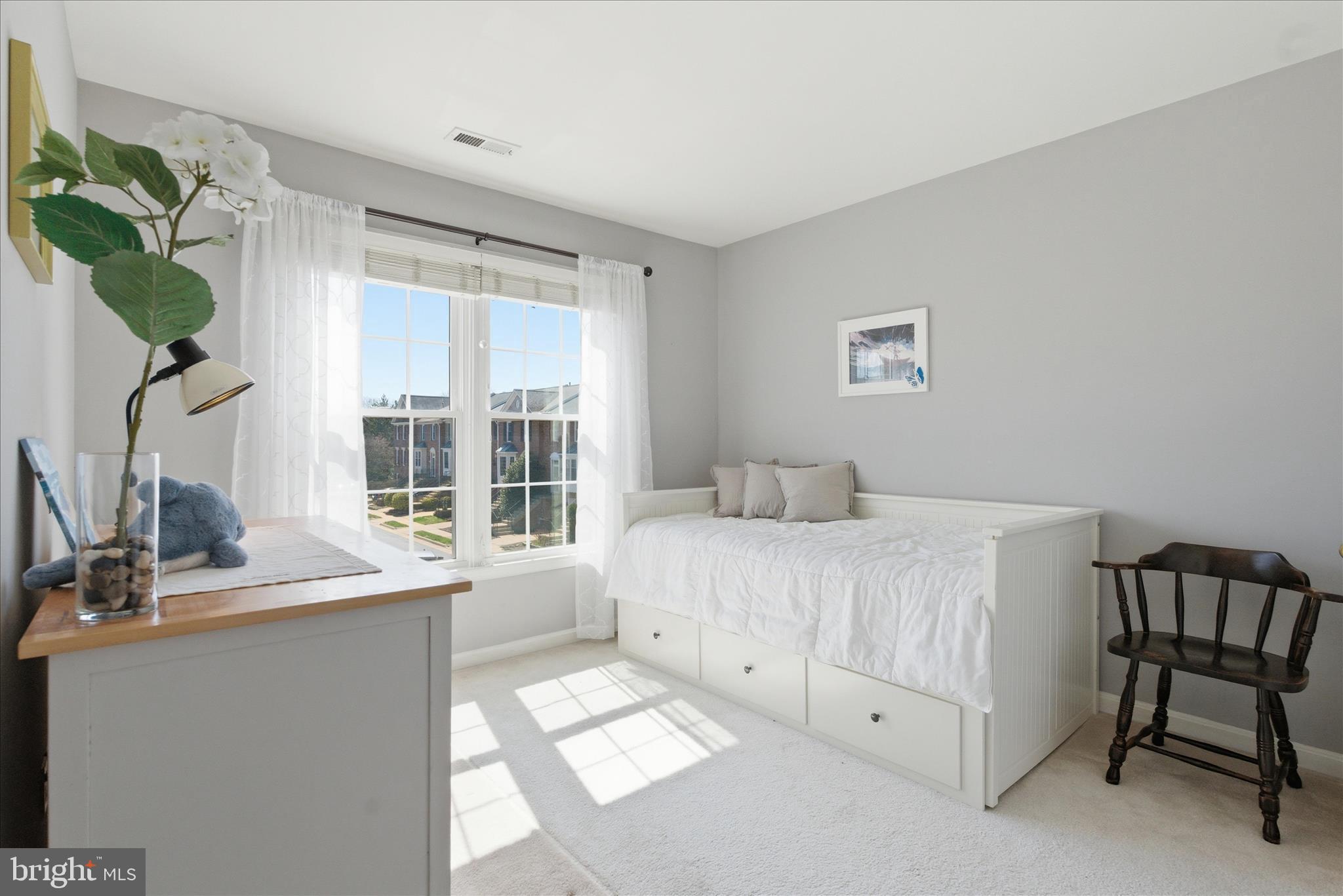 ASHBURN FARM - Residential