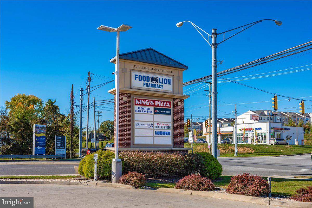 RIVERSIDE VILLAGES - Residential