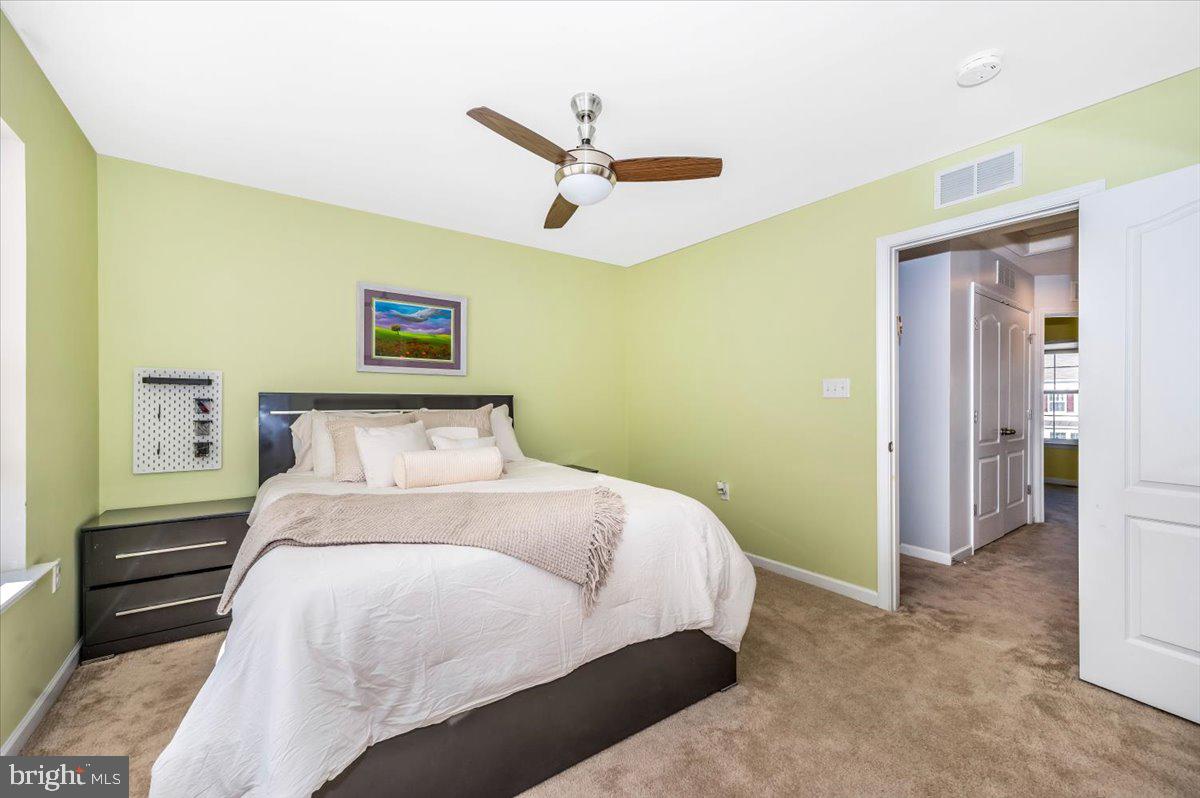 RIVERSIDE VILLAGES - Residential