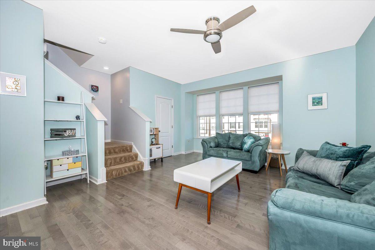 RIVERSIDE VILLAGES - Residential