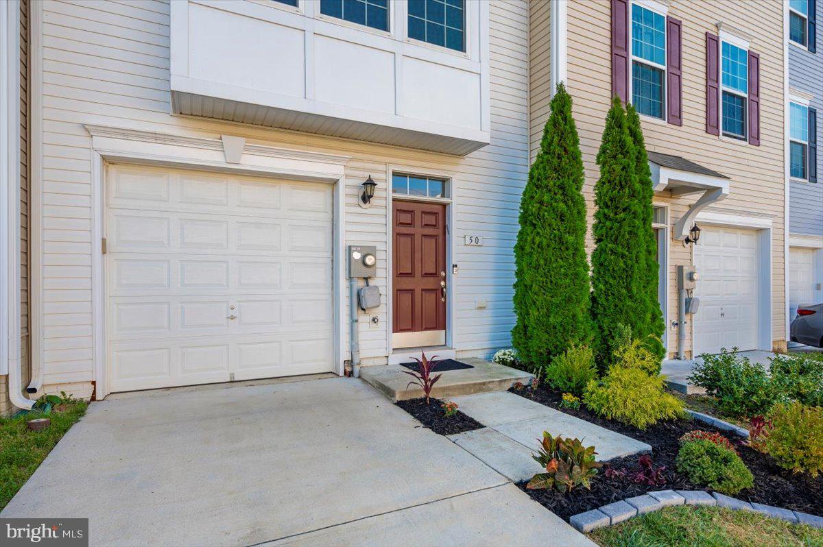 RIVERSIDE VILLAGES - Residential