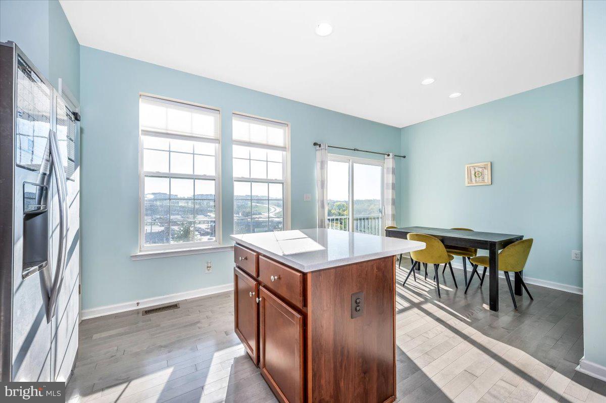 RIVERSIDE VILLAGES - Residential