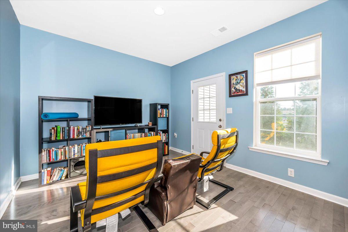 RIVERSIDE VILLAGES - Residential