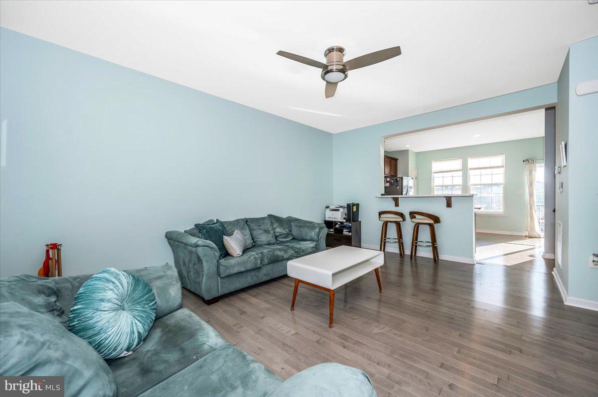 RIVERSIDE VILLAGES - Residential