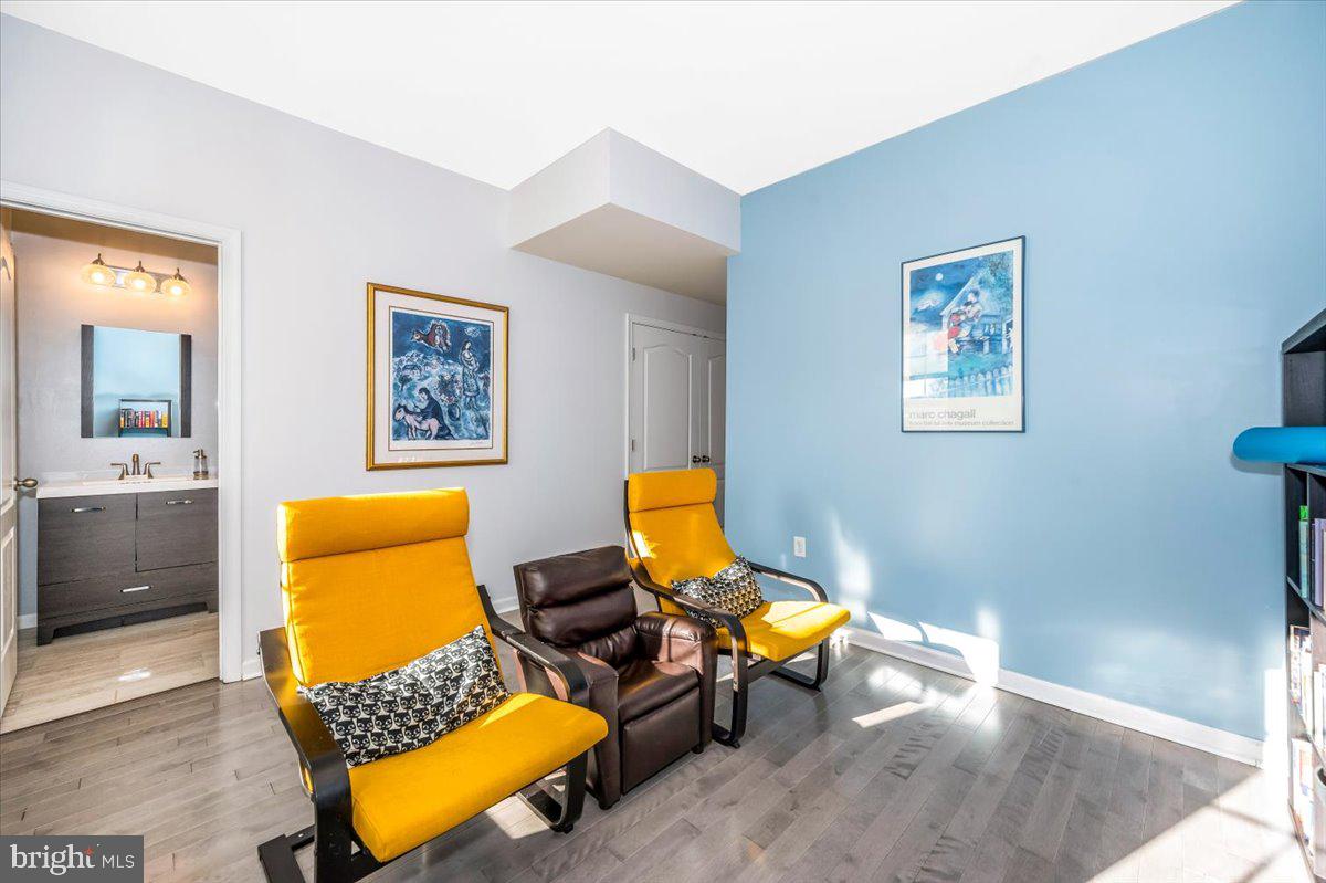 RIVERSIDE VILLAGES - Residential