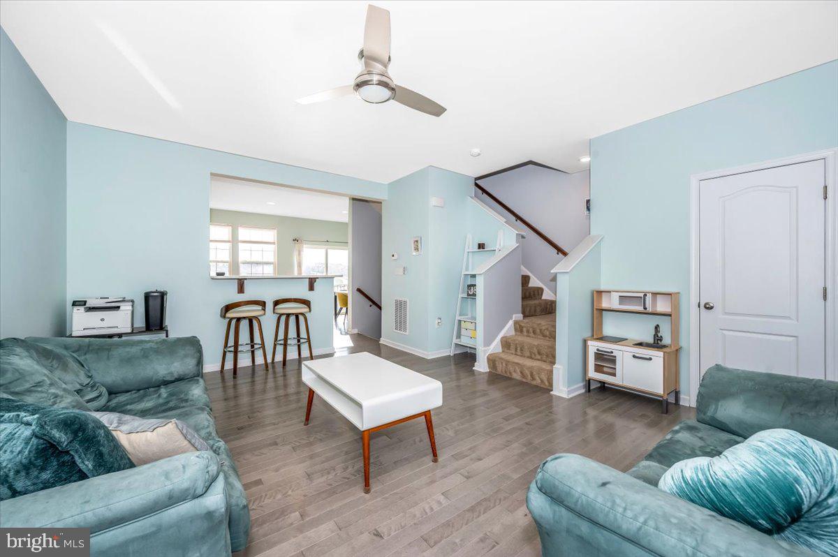 RIVERSIDE VILLAGES - Residential