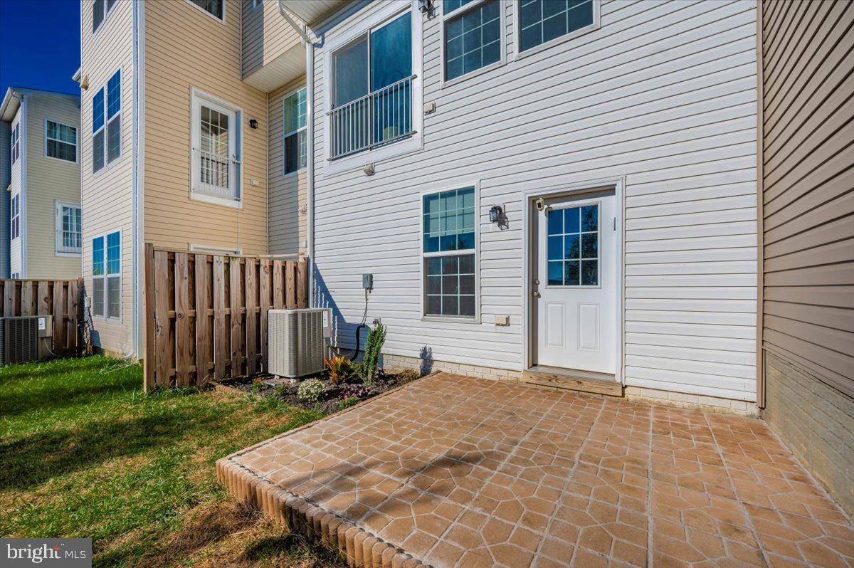 RIVERSIDE VILLAGES - Residential