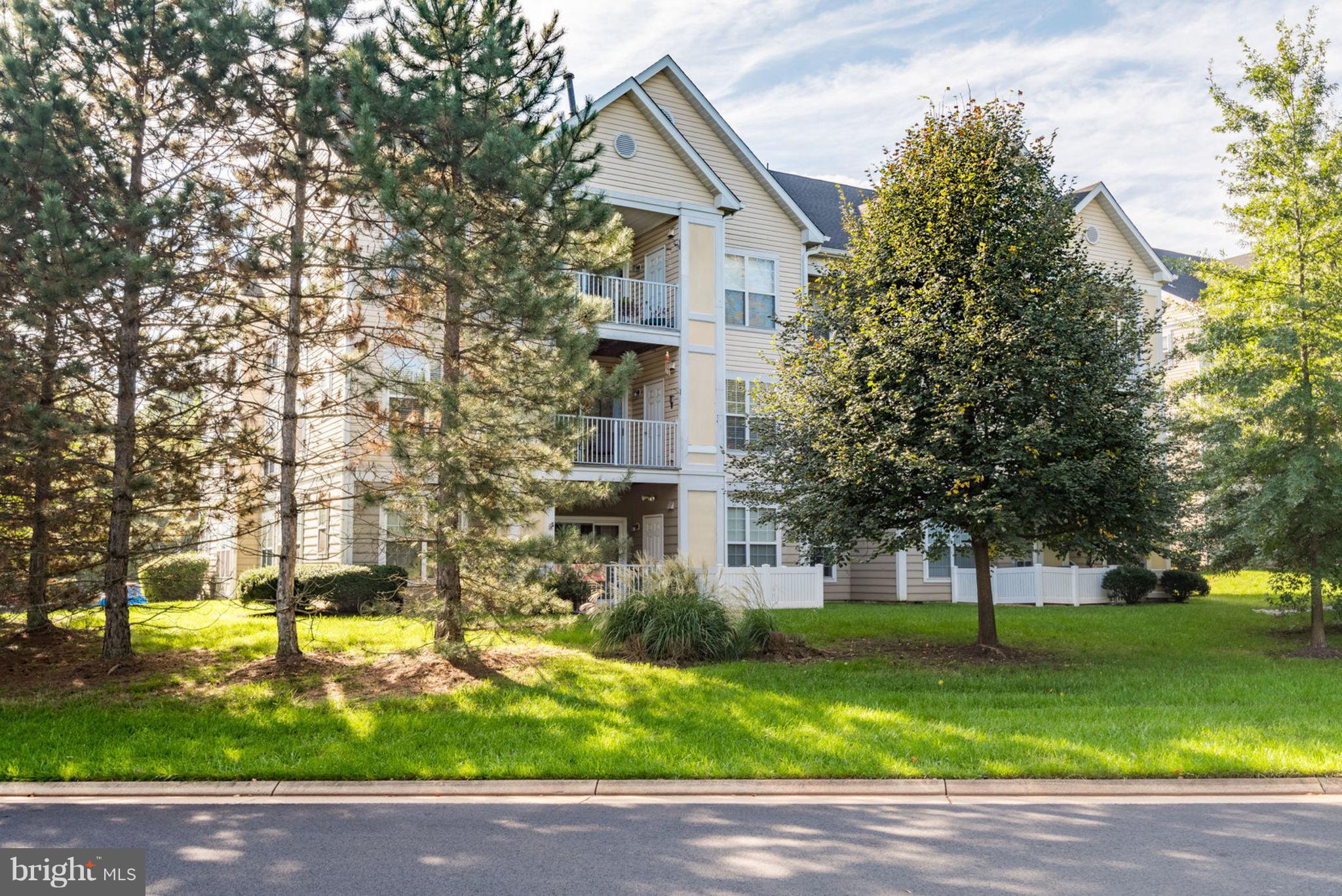 ASHBURN FARM - Residential