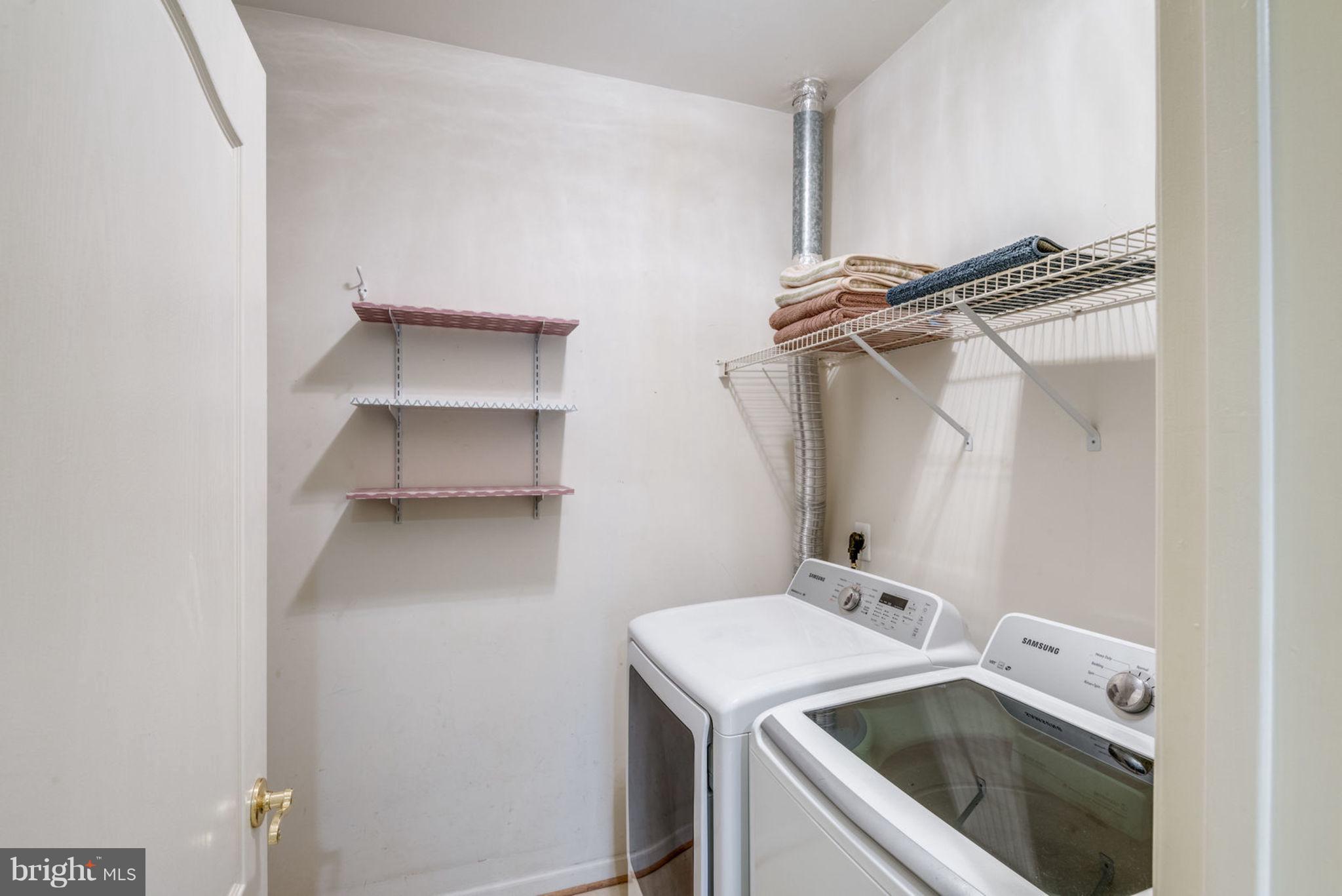 ASHBURN FARM - Residential