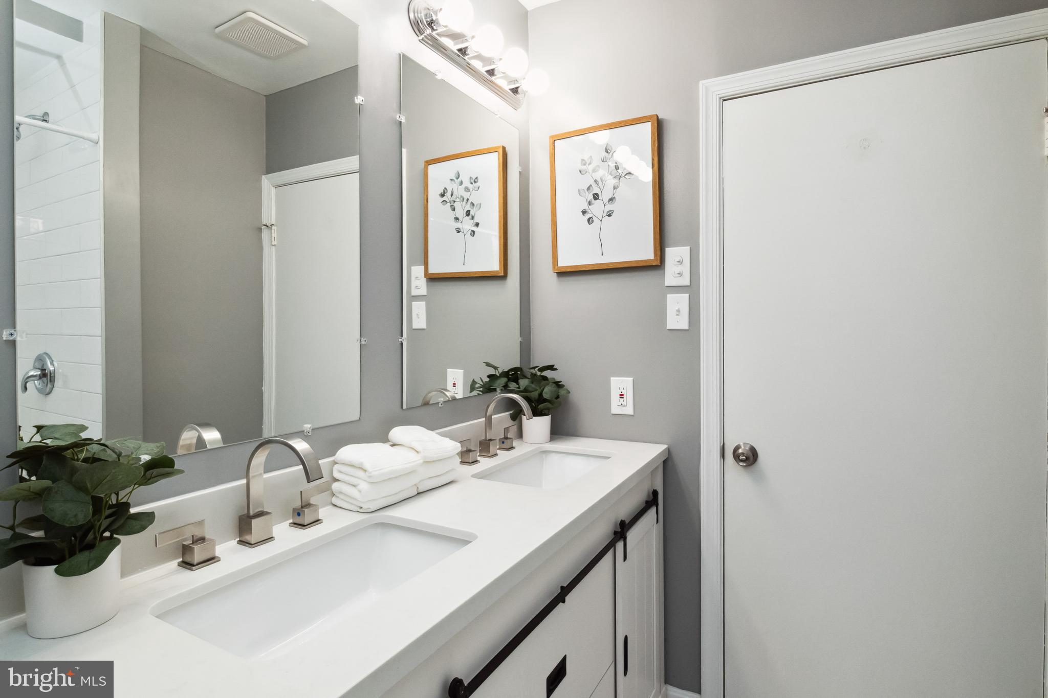 TOLLGATE - Residential