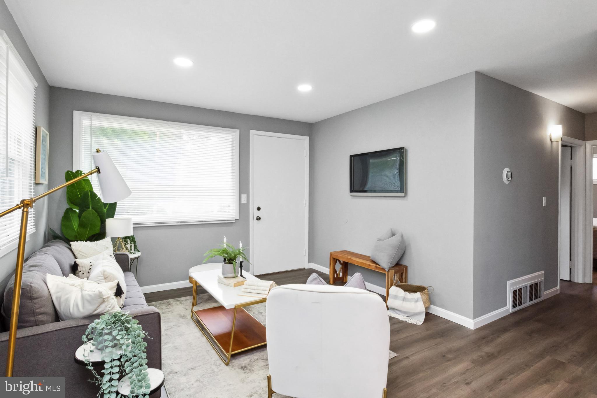 TOLLGATE - Residential