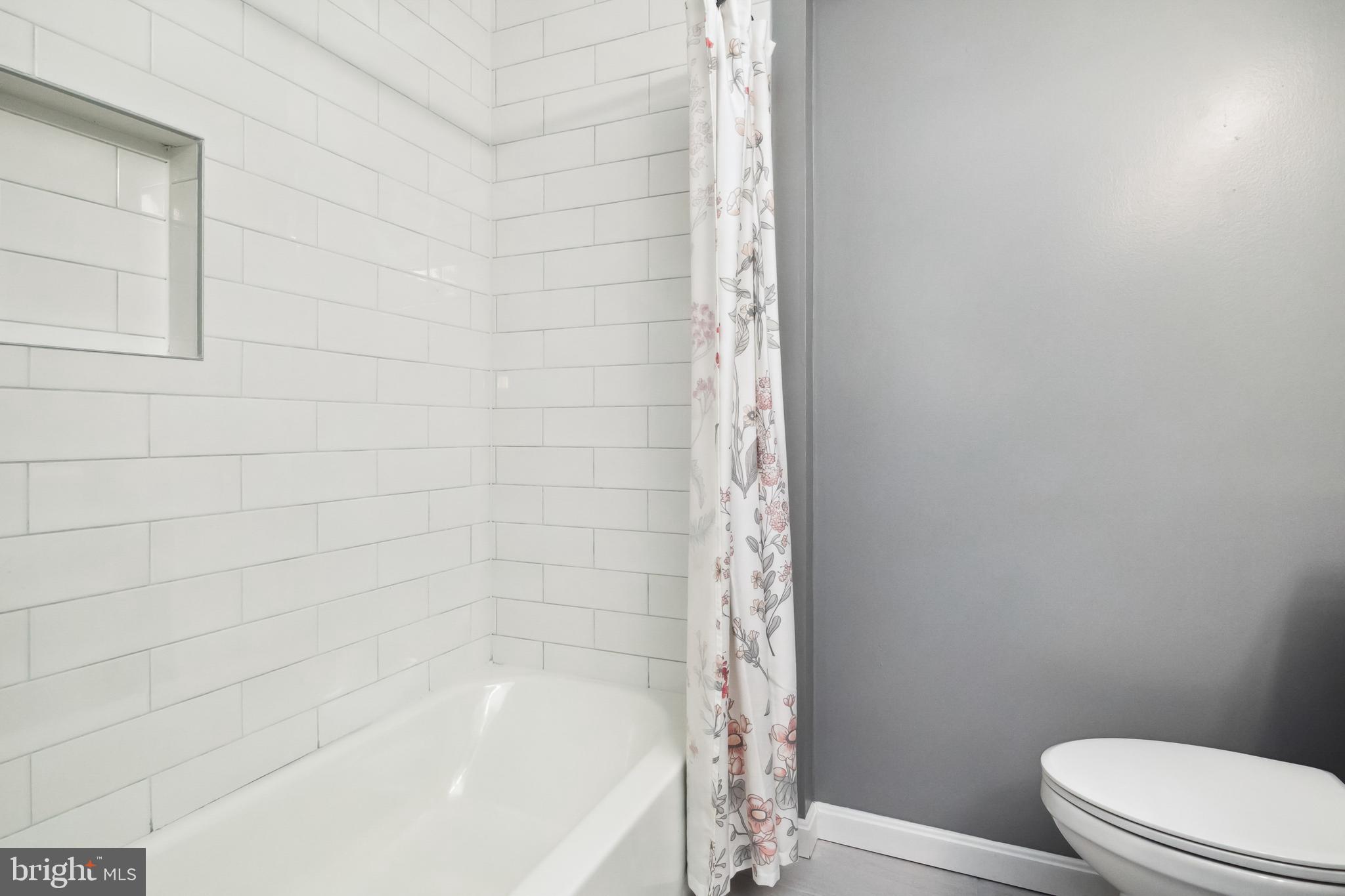 TOLLGATE - Residential