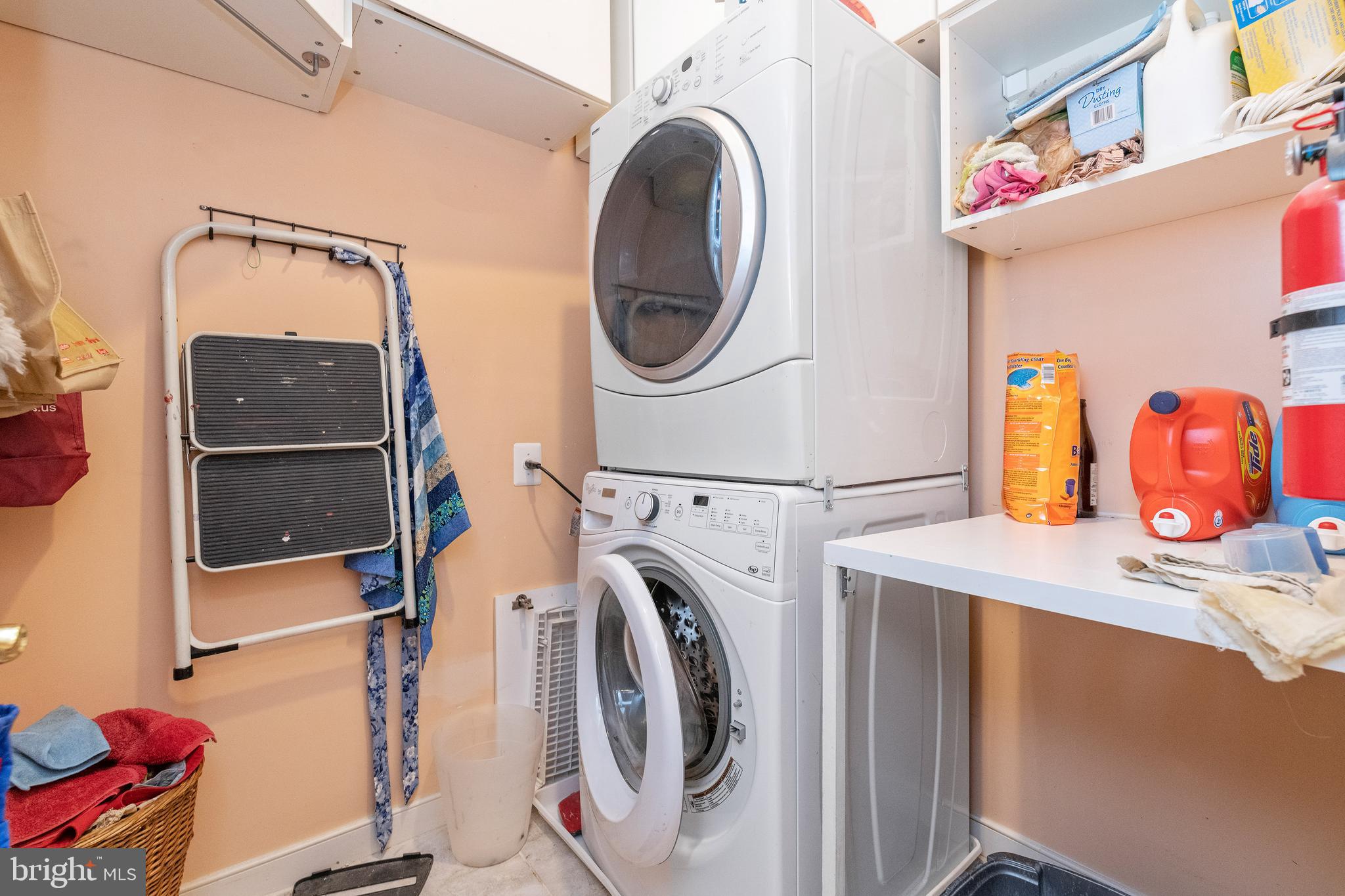 ABINGDON ESTATES - Residential