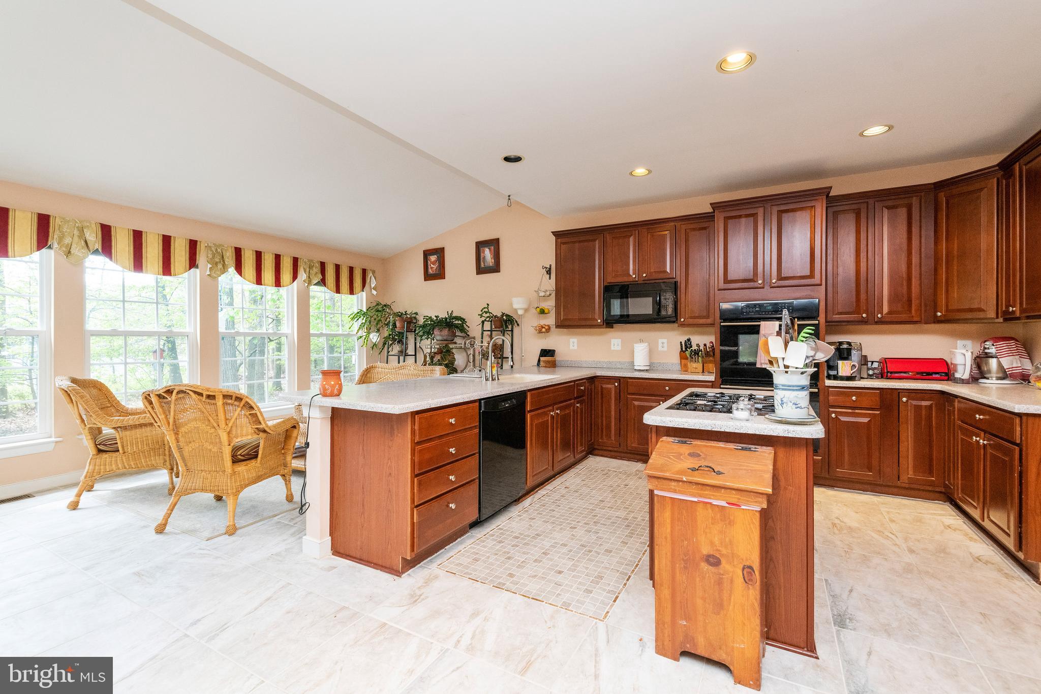 ABINGDON ESTATES - Residential