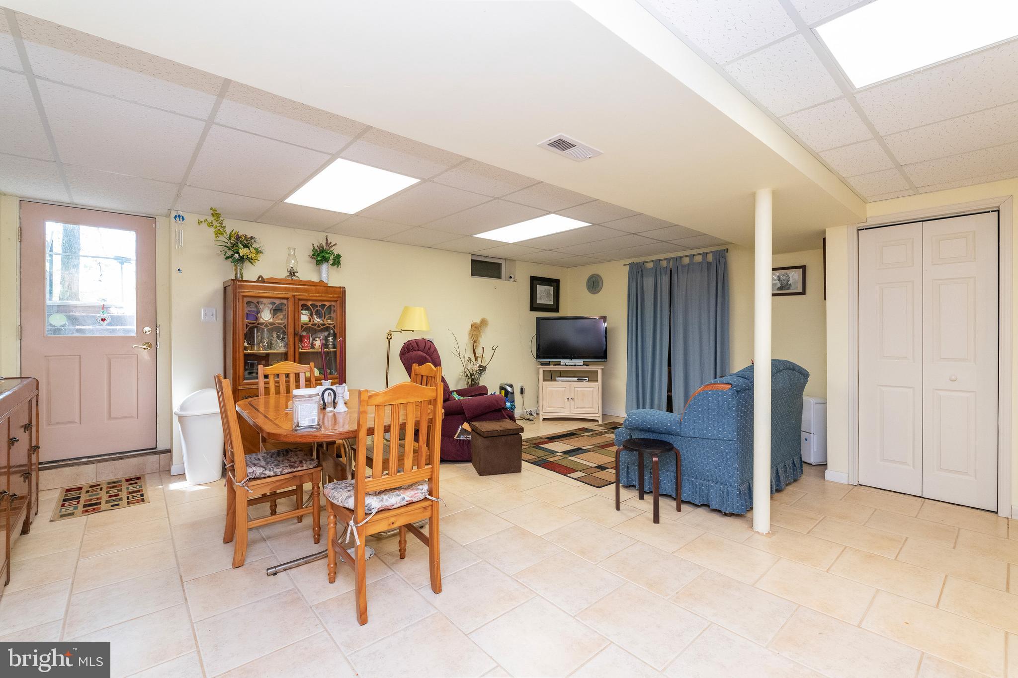 ABINGDON ESTATES - Residential