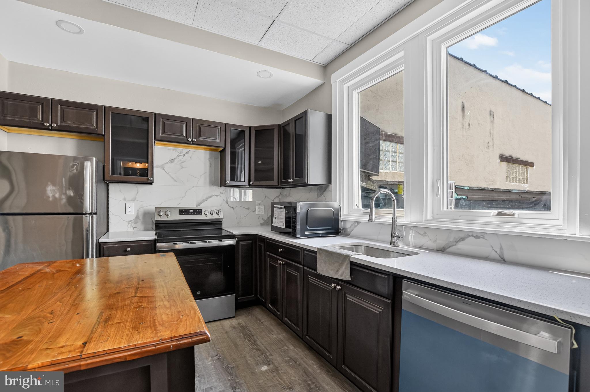 Photo 1 of 17 — 204 E HIGH STREET, POTTSTOWN, PA 19464