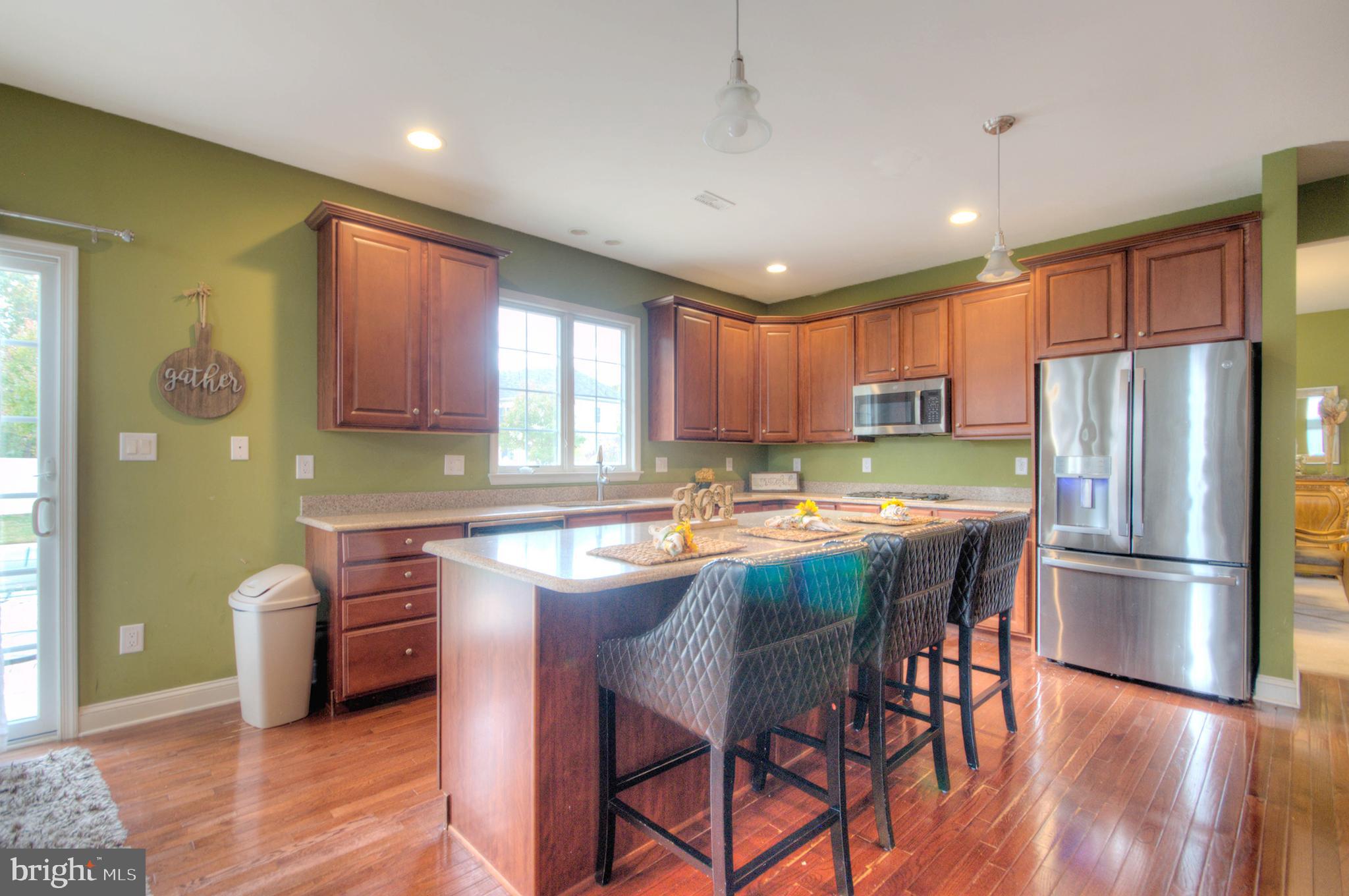 HIGH POINTE ESTATES - Residential