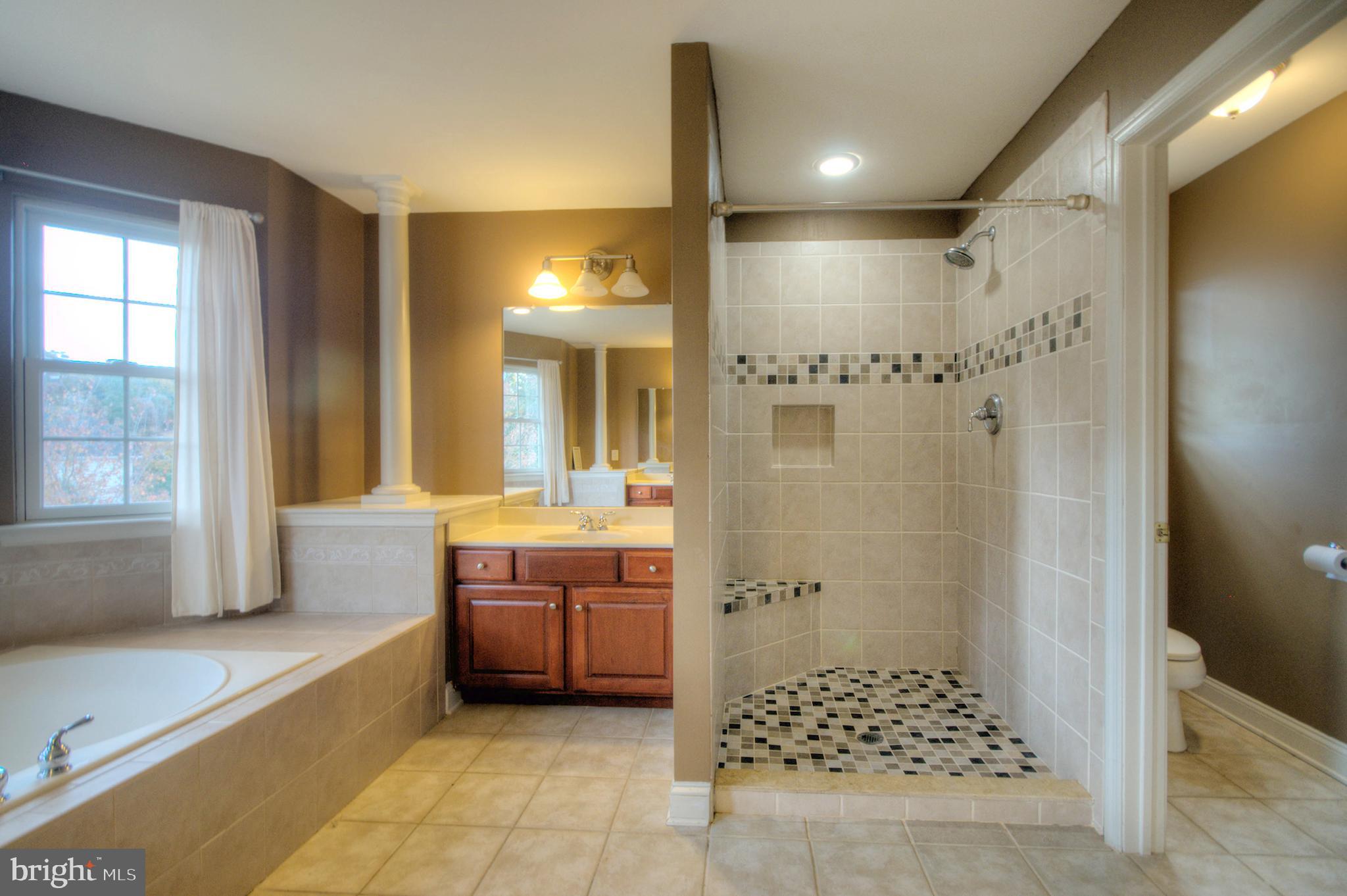 HIGH POINTE ESTATES - Residential