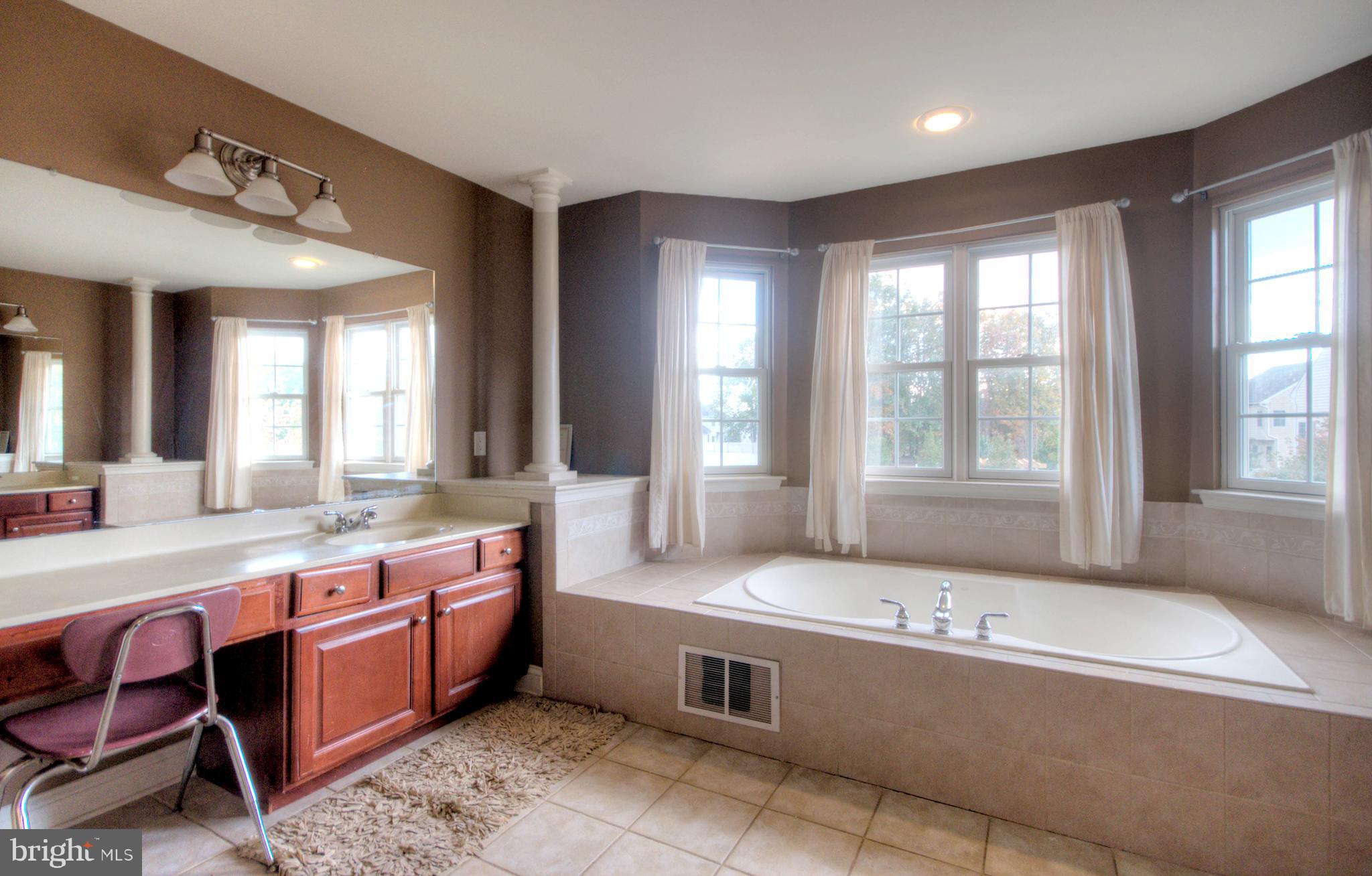 HIGH POINTE ESTATES - Residential