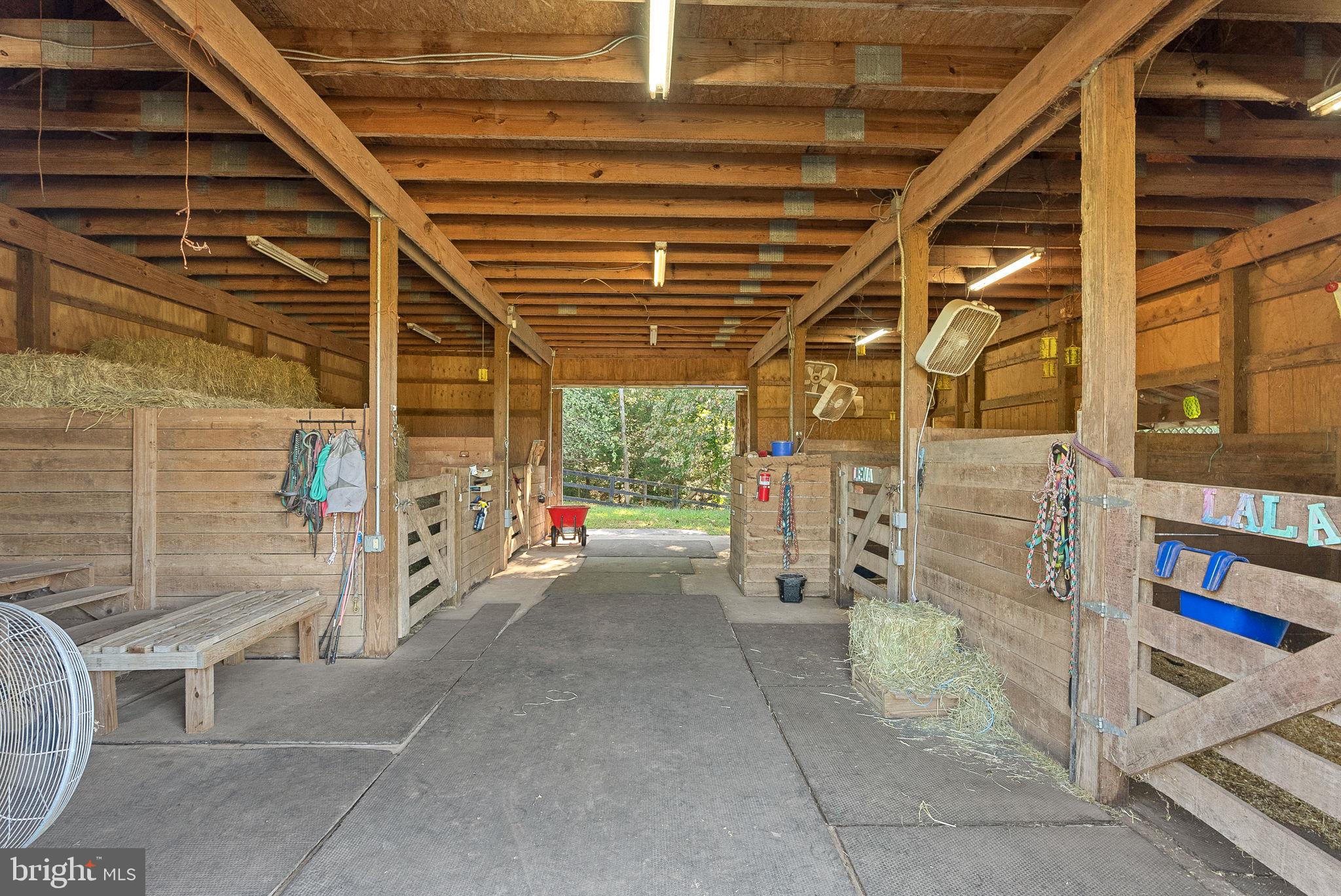 CEDAR CREEK FARMS - Residential