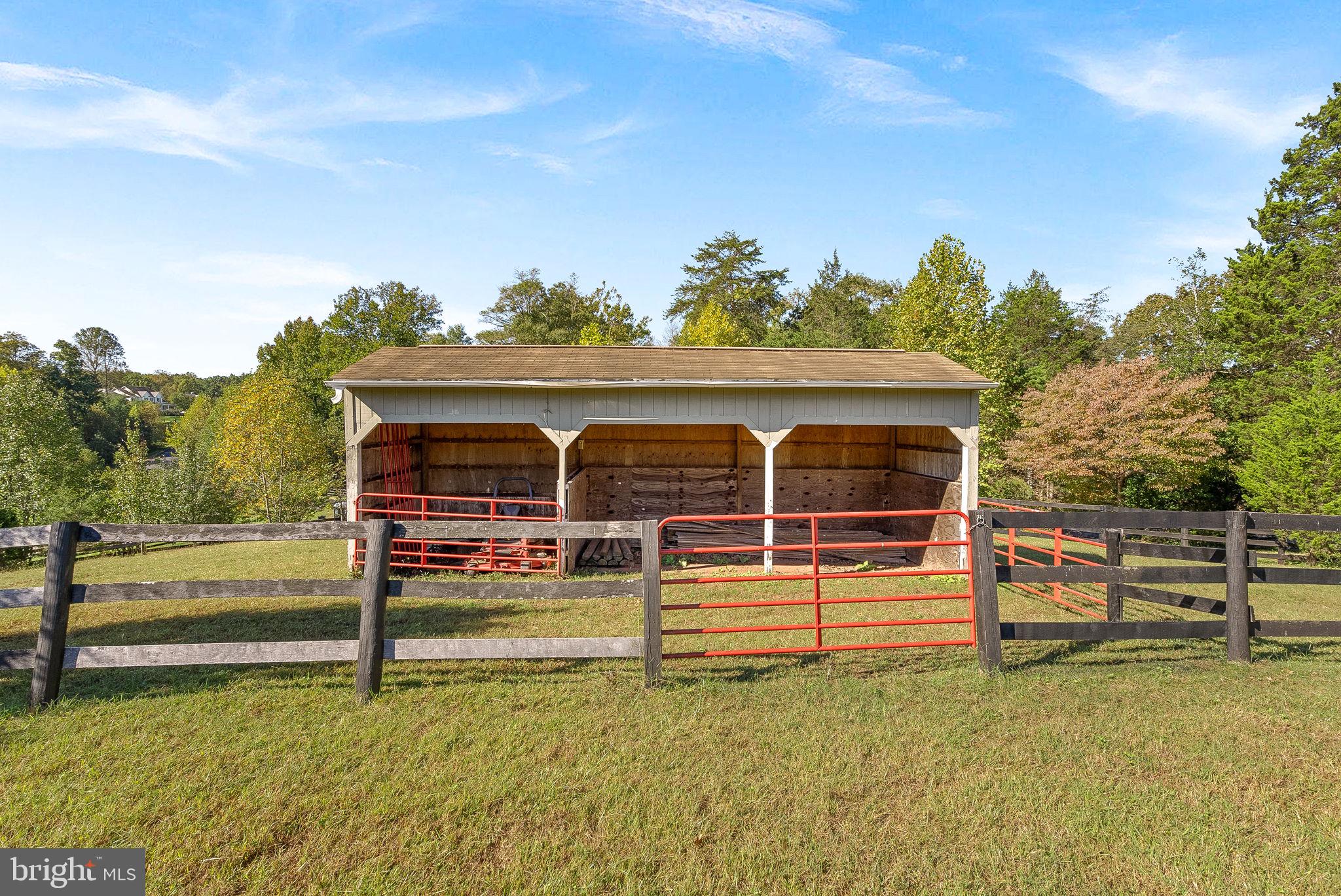 CEDAR CREEK FARMS - Residential