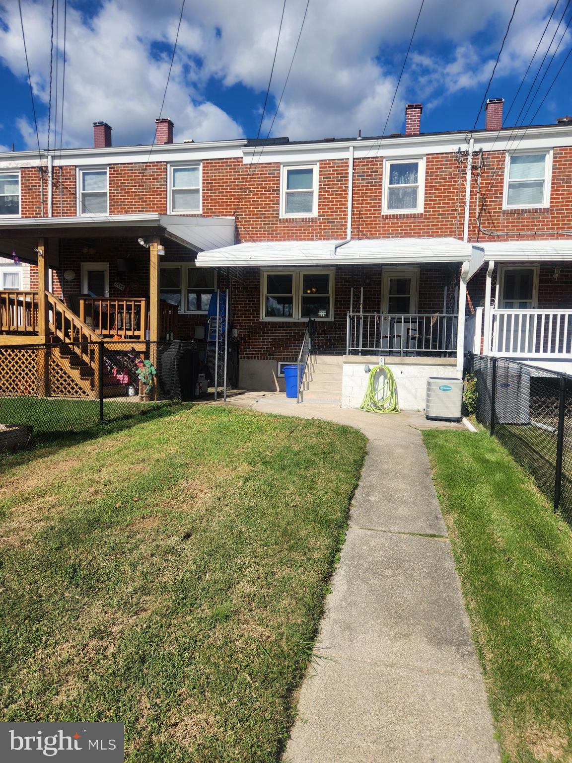 WILKER COURT - Residential