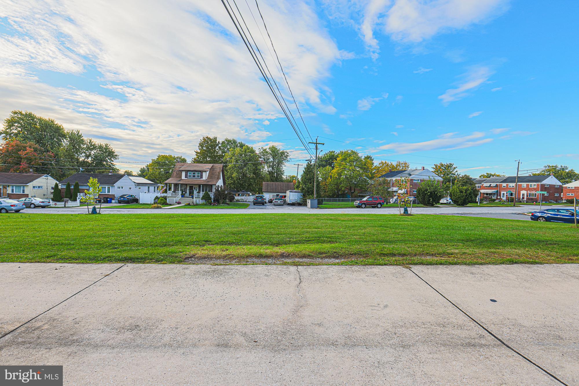 WILKER COURT - Residential
