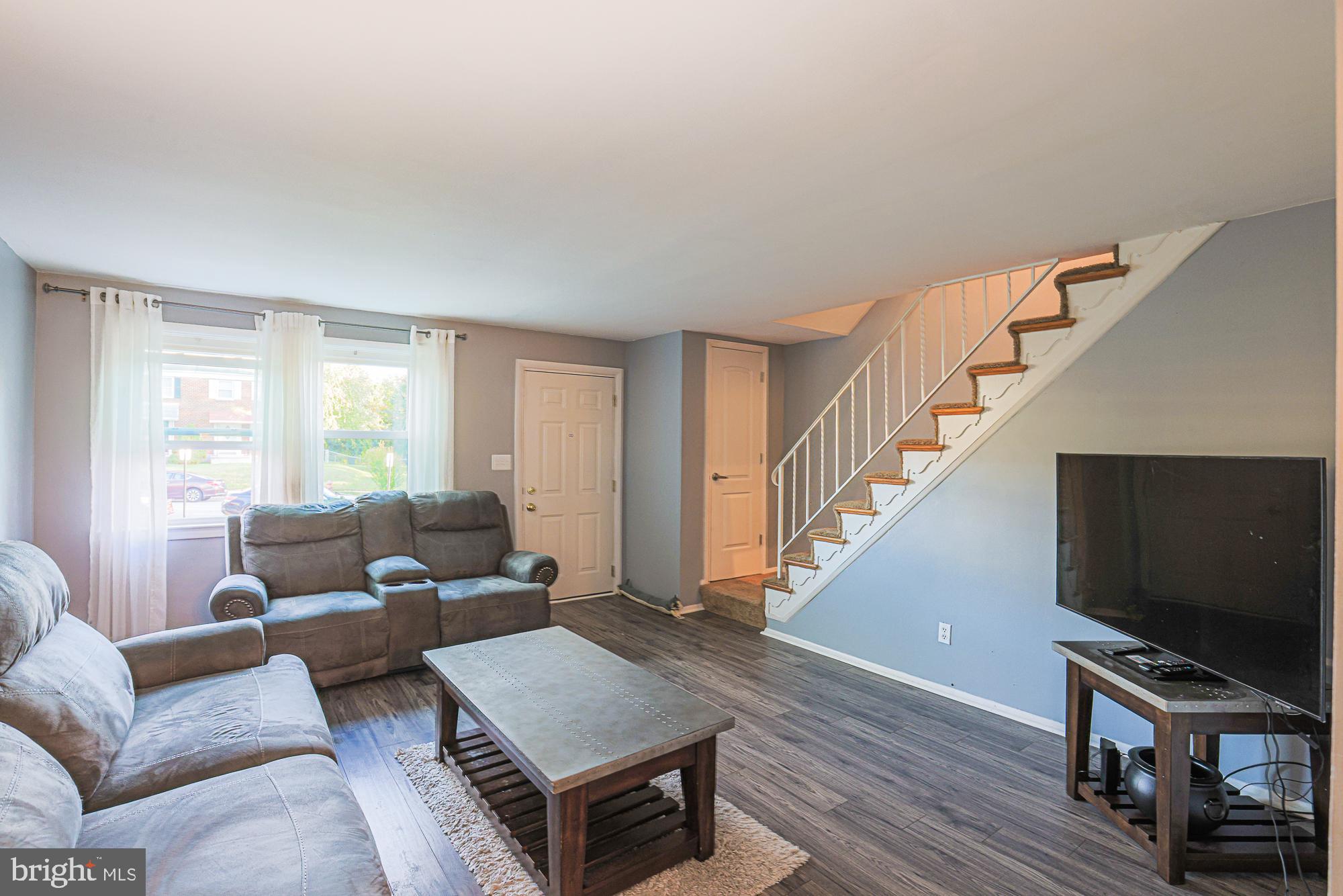 WILKER COURT - Residential