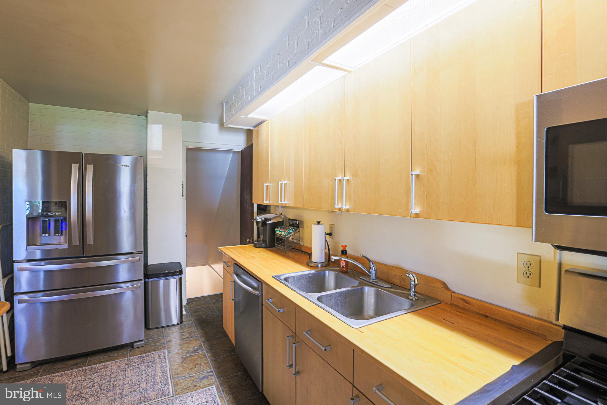 WILKER COURT - Residential
