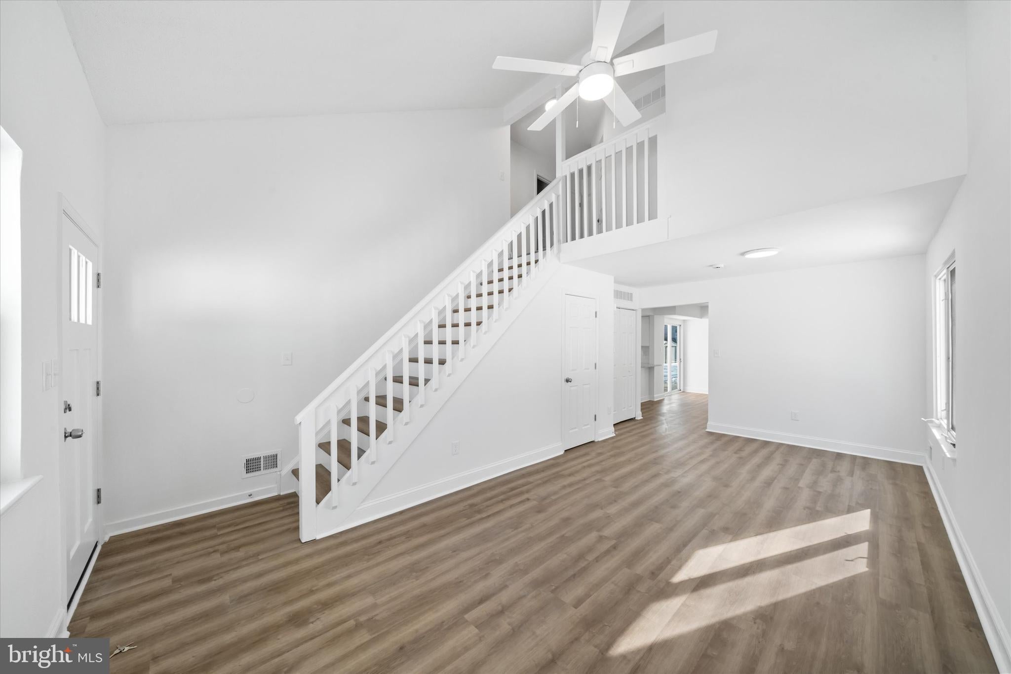 11 WEDGEFIELD COURT