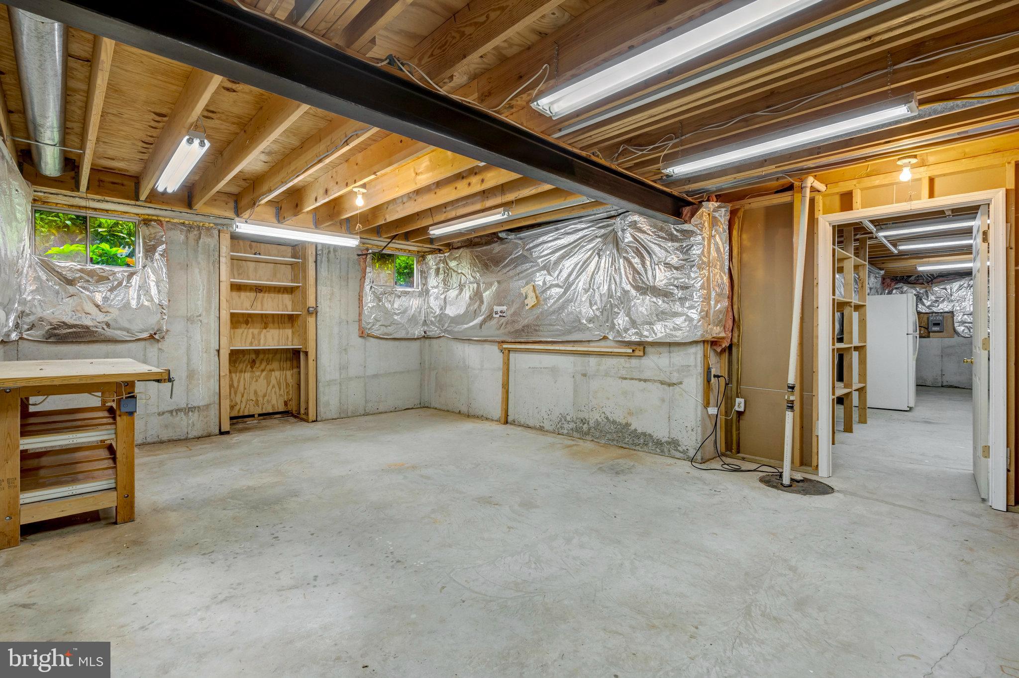 FAIRFAX HUNT - Residential