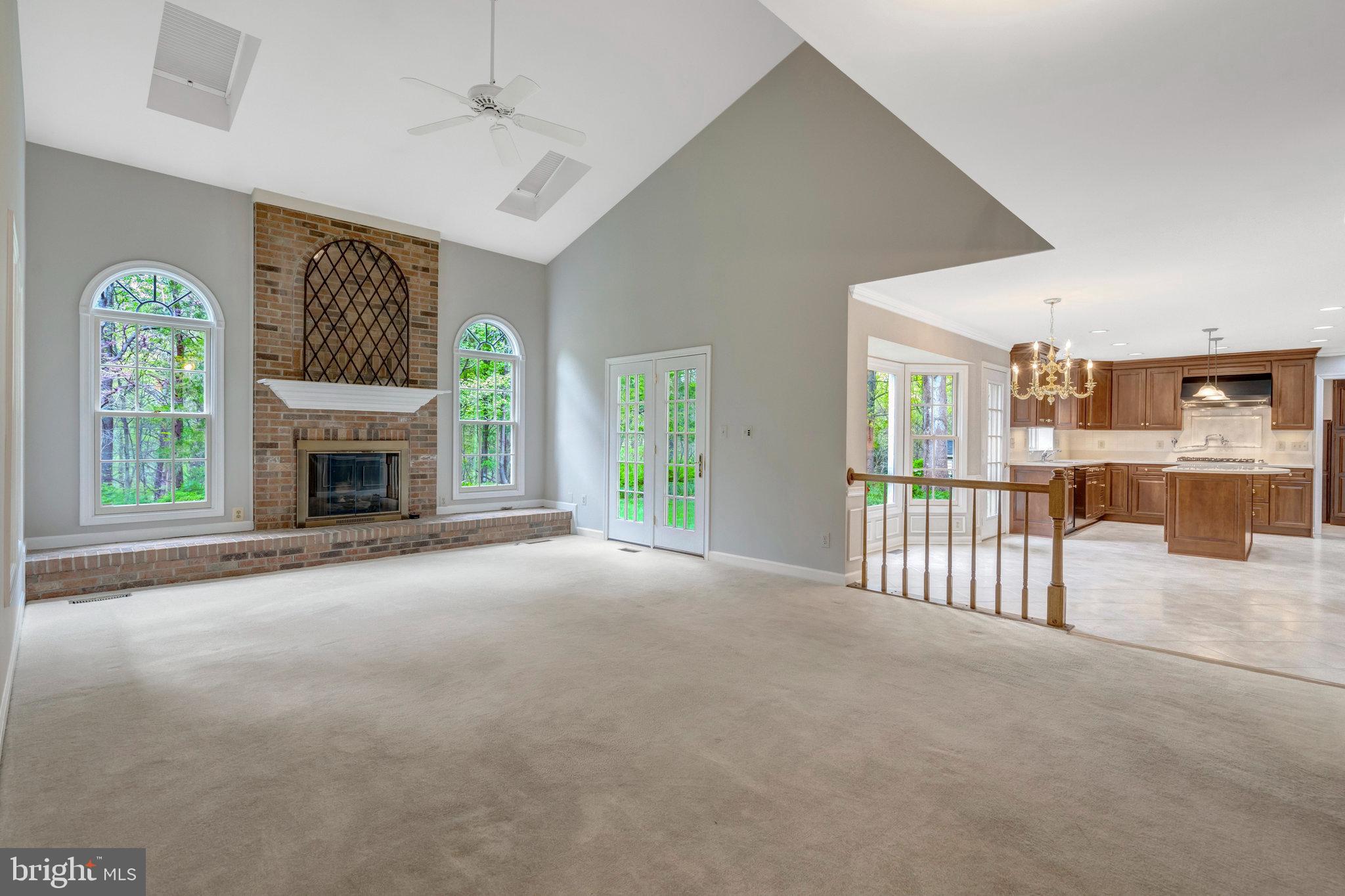 FAIRFAX HUNT - Residential