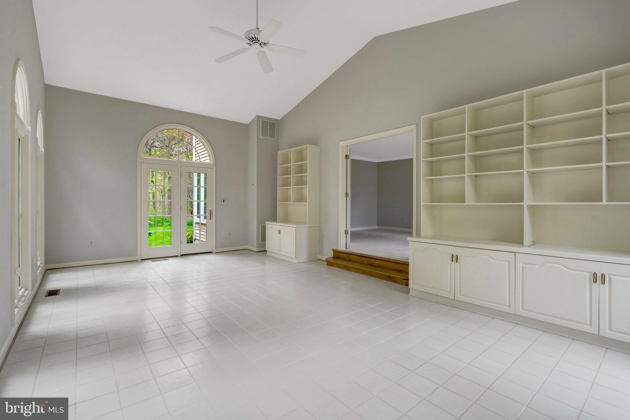 FAIRFAX HUNT - Residential