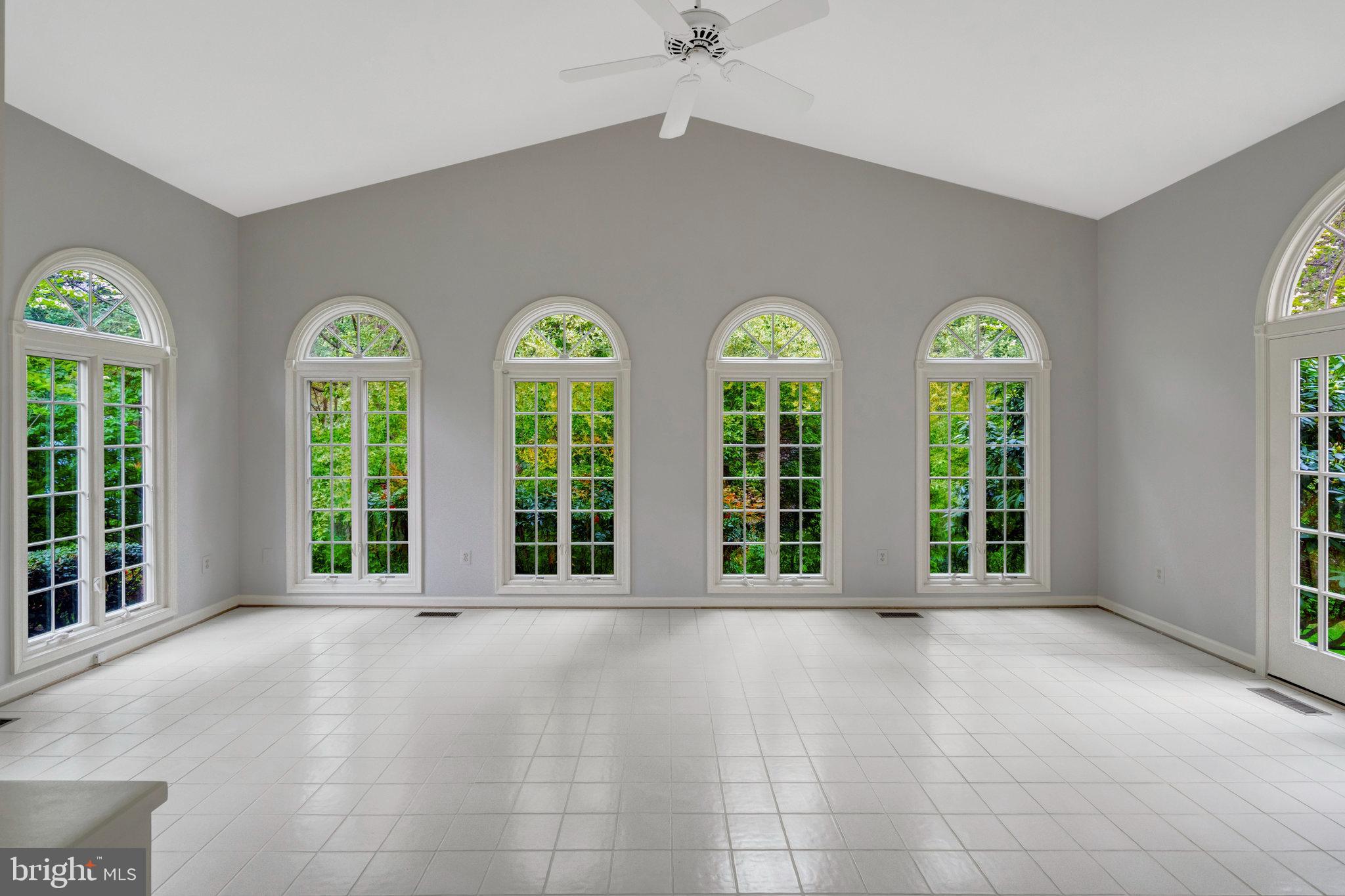 FAIRFAX HUNT - Residential