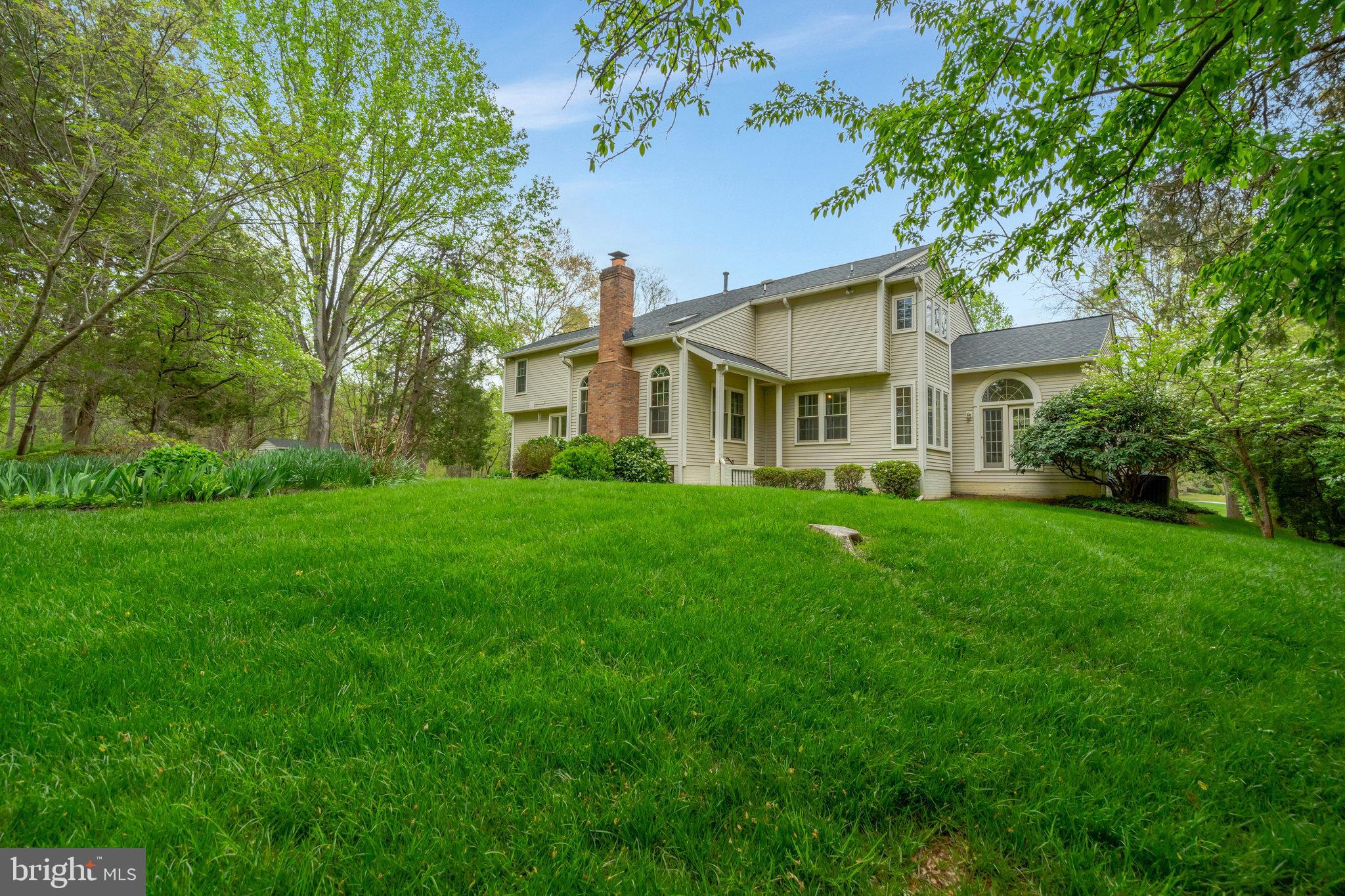 FAIRFAX HUNT - Residential