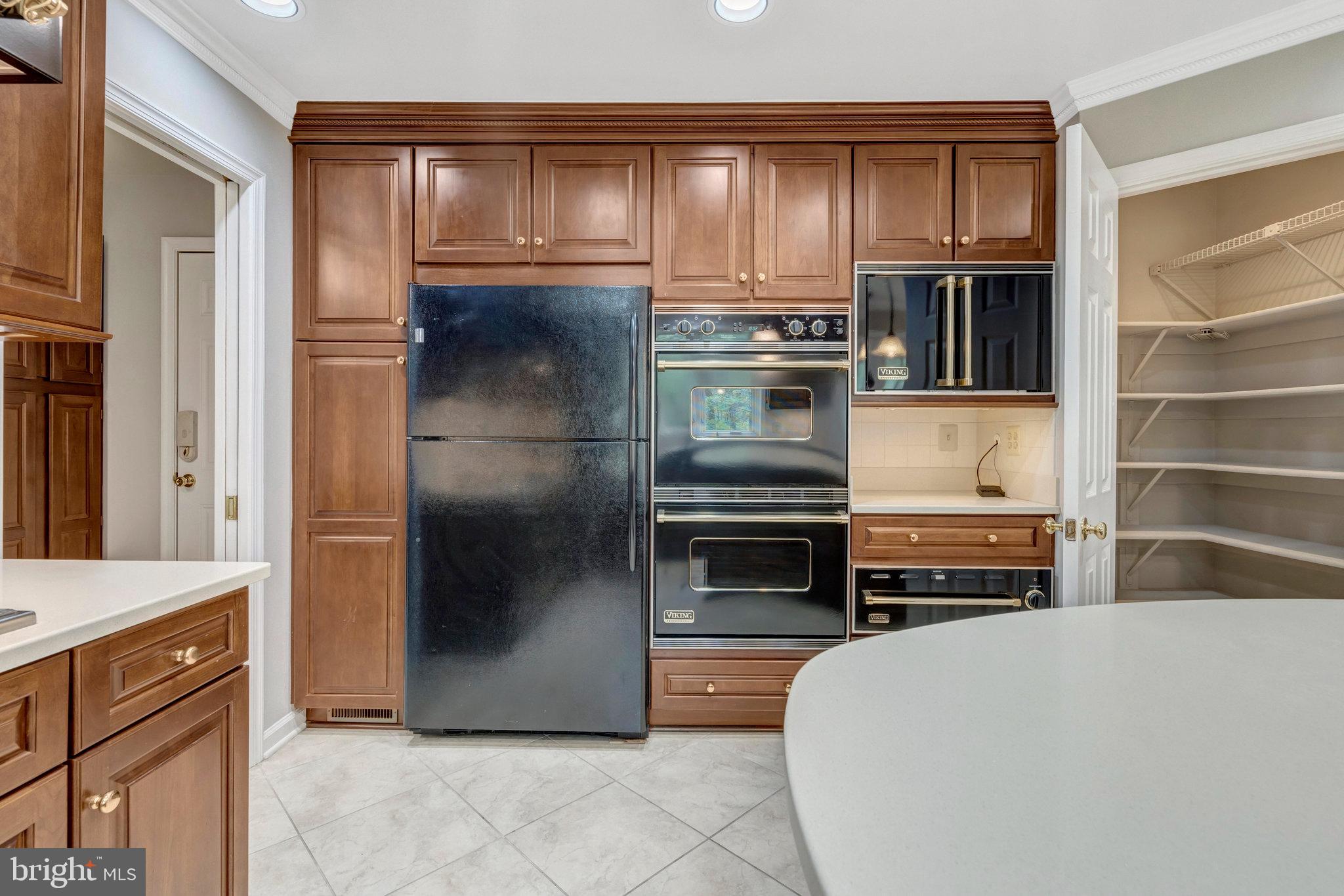 FAIRFAX HUNT - Residential